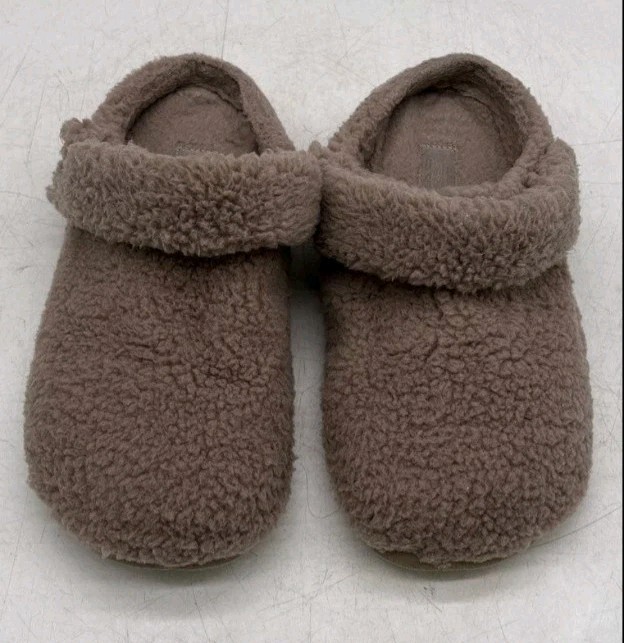 Crocs Unisex Adults Classic Cozy Mushroom Faux Fur Slide Slippers Size W9 👌