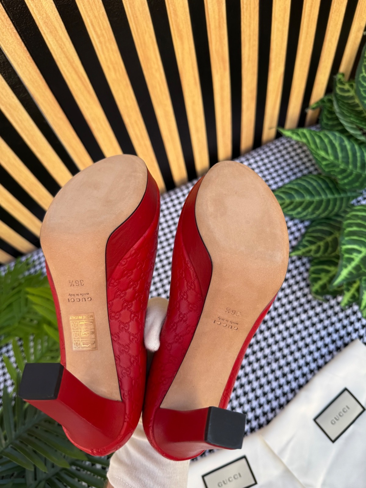 Gucci Women’s Shoes 337812 With Open Toe Guccissima Size US 6 / IT 36 EU 36