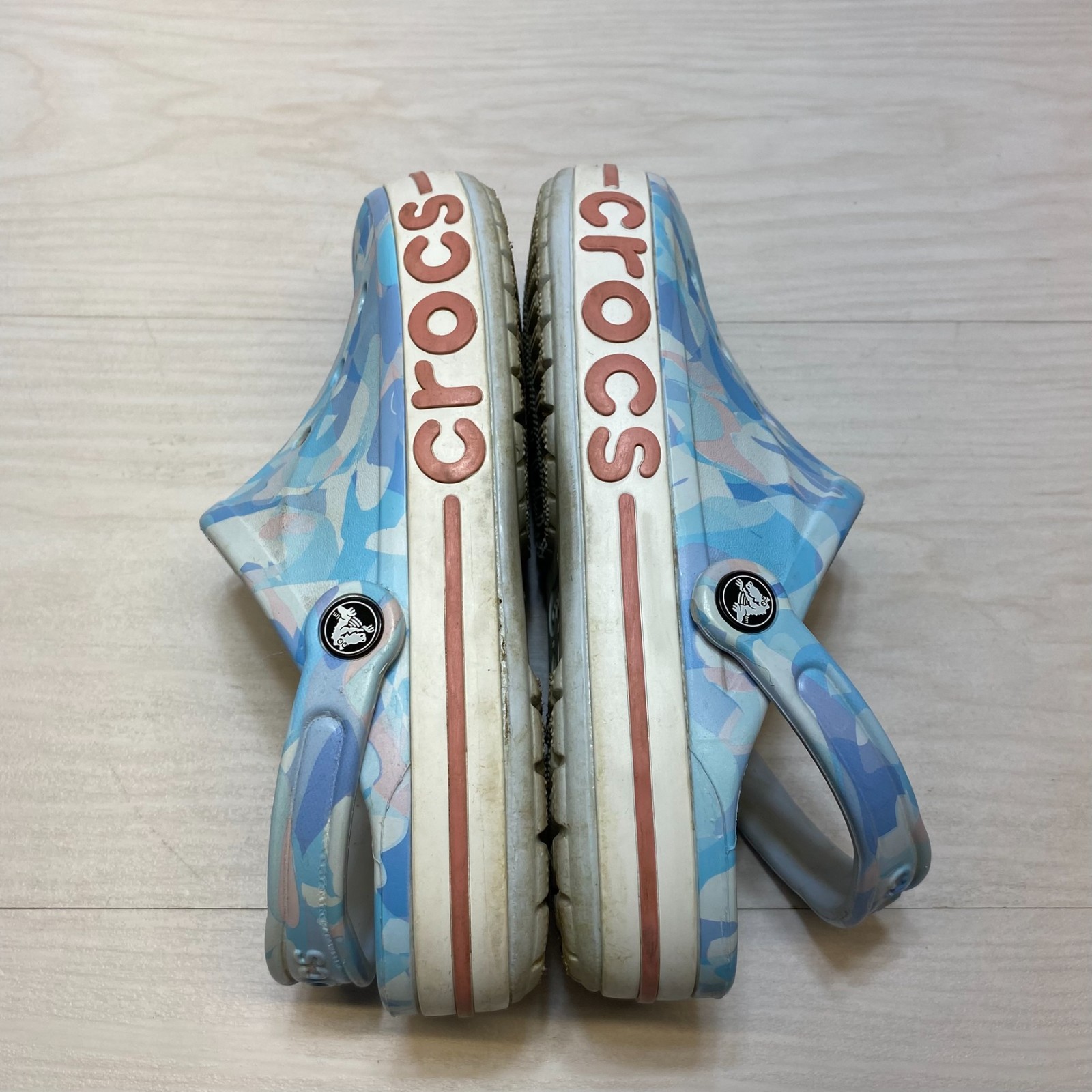 Crocs Bayaband Bubble Camo Clogs Women’s Size 9 Blue Round Toe Slip On Comfort