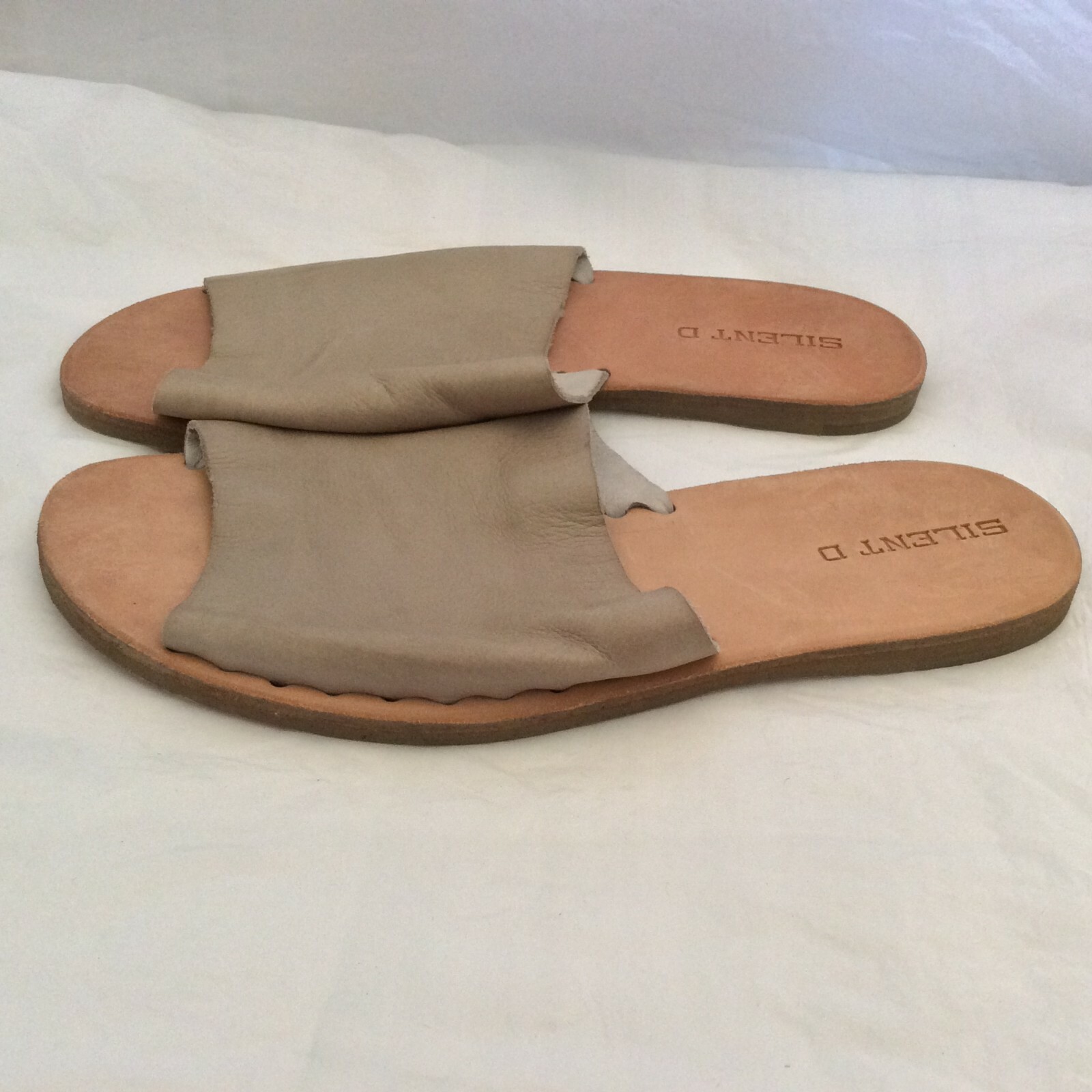 SILENT D Sample Leather Slip on Flat Sandal Size AU 6 / EU 37
