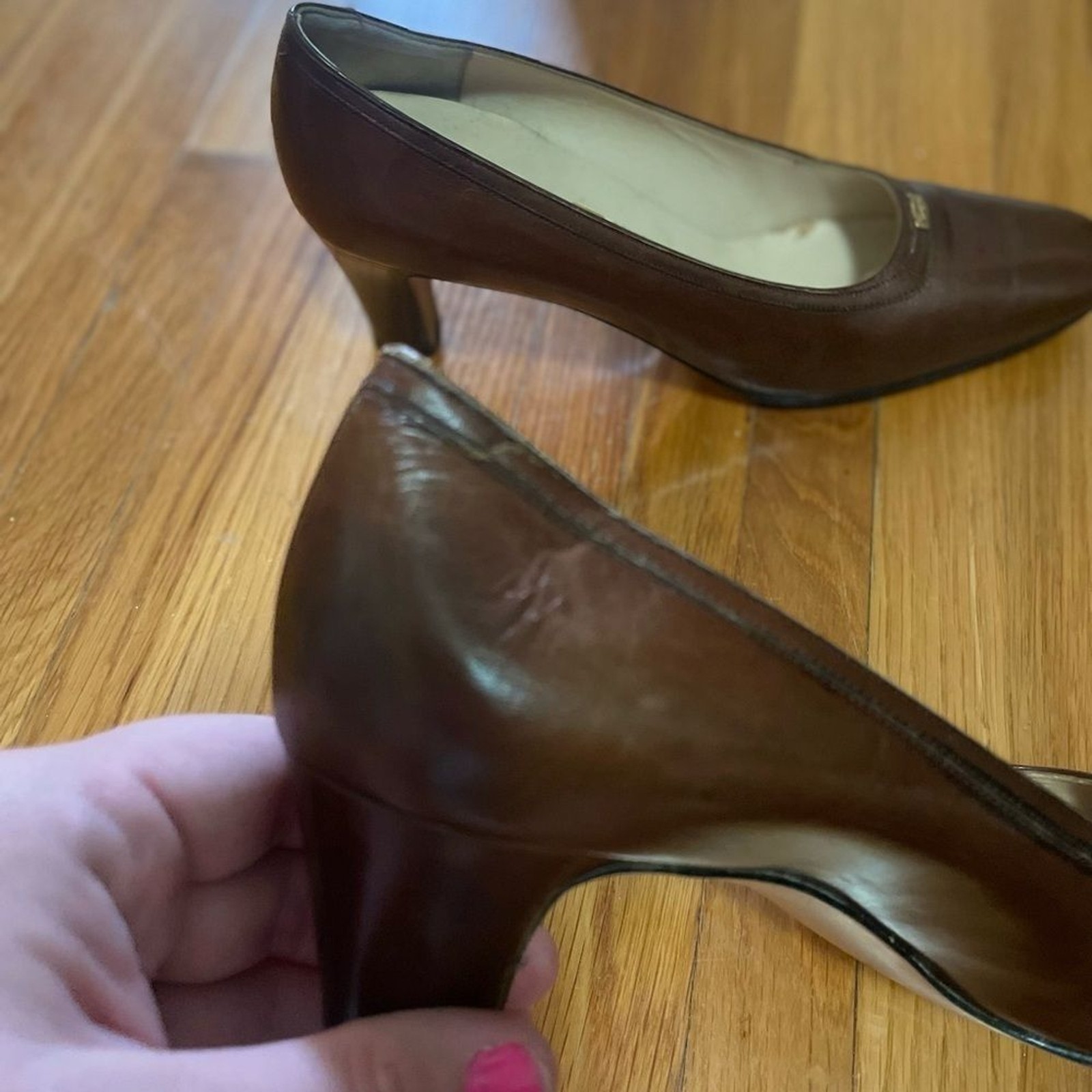 Salvatore Ferragamo brown low heel leather pumps size 9 AAA