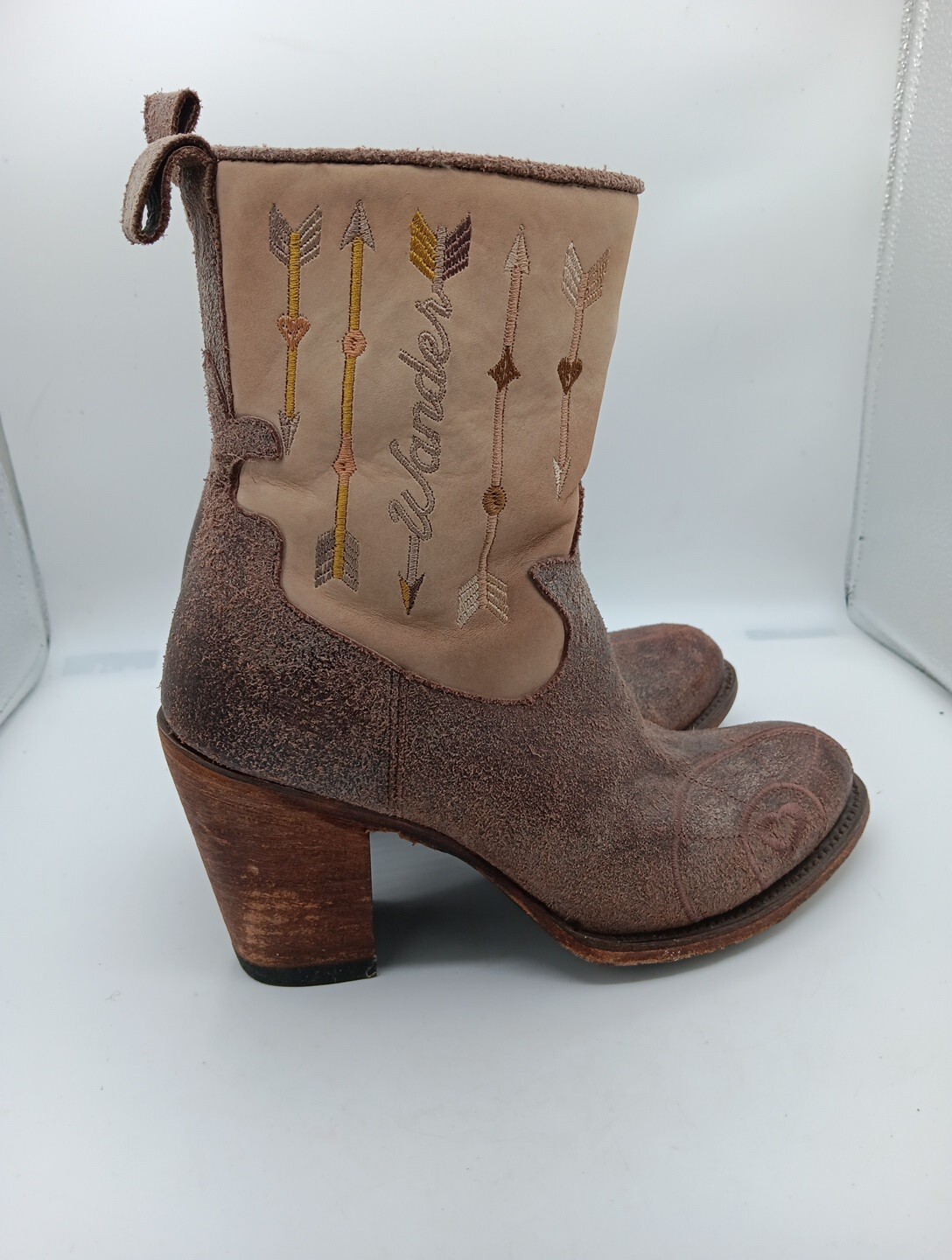 Womens Junk Gypsy By Lane Heeled Distressed Leather Boots Size 7