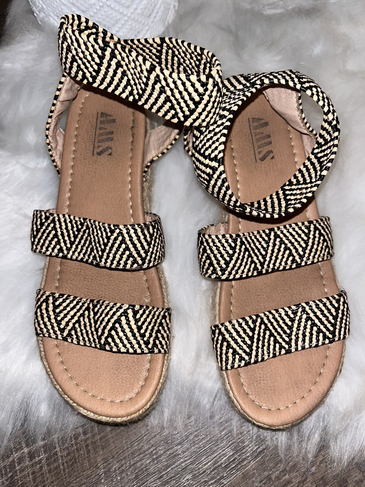 Espadrille Platform Size 8.5 Boho Festival Aztec Summer Feminine Fun Sandals