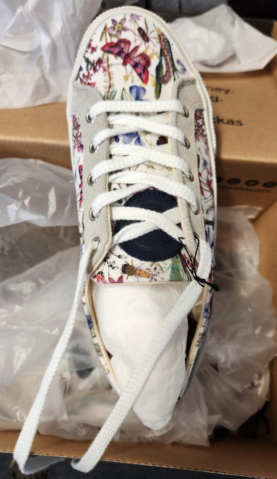 Inkkas Unisex Low Top Floral Lace-Up Athletic Sneakers White/Gray Multicolor