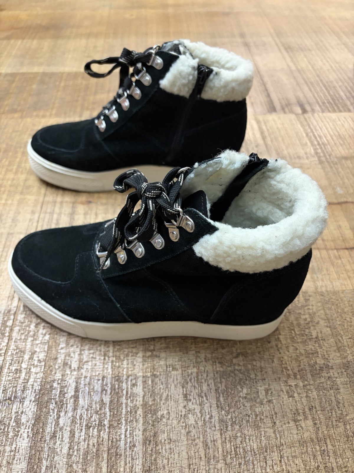 Steve Madden Lakes Black Faux Fur Lined Lace-Up Ankle Booties Womens US 7.5M