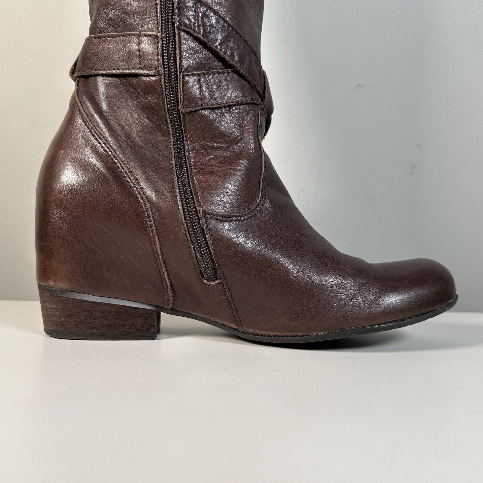 Miz Mooz Brown Brown Leather Moto Buckle Strap Hidden Wedge Boot Sz 8.5