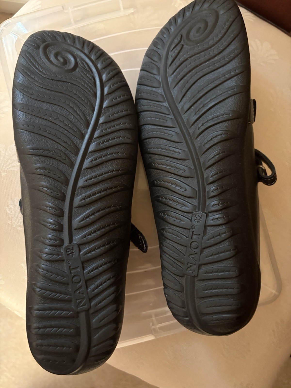 Naot women’s Shoes Sz 42. Excellent Used Condition