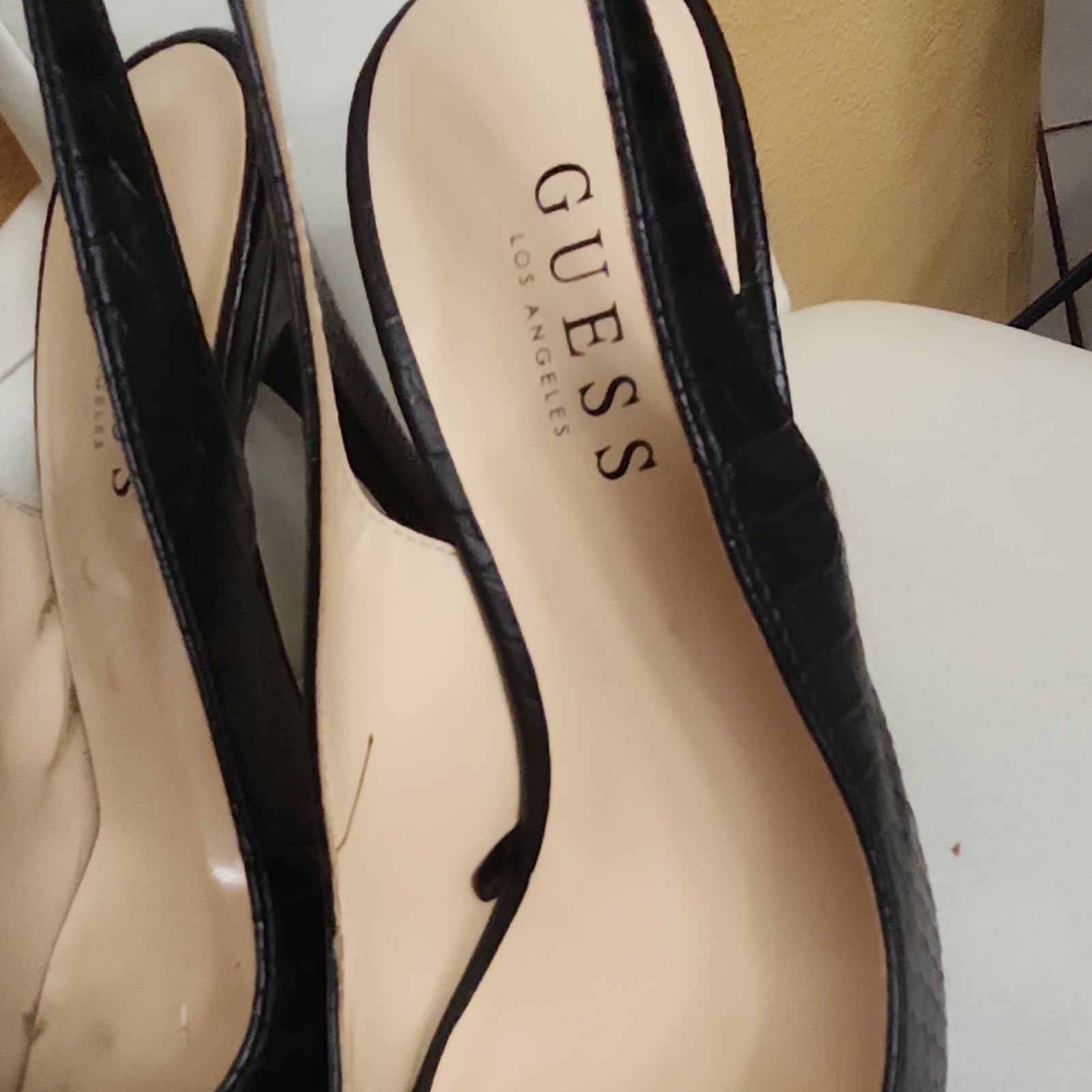 GUESS Women’s Black Croc Leather Platform Peep Toe Slingback Heels Size 7