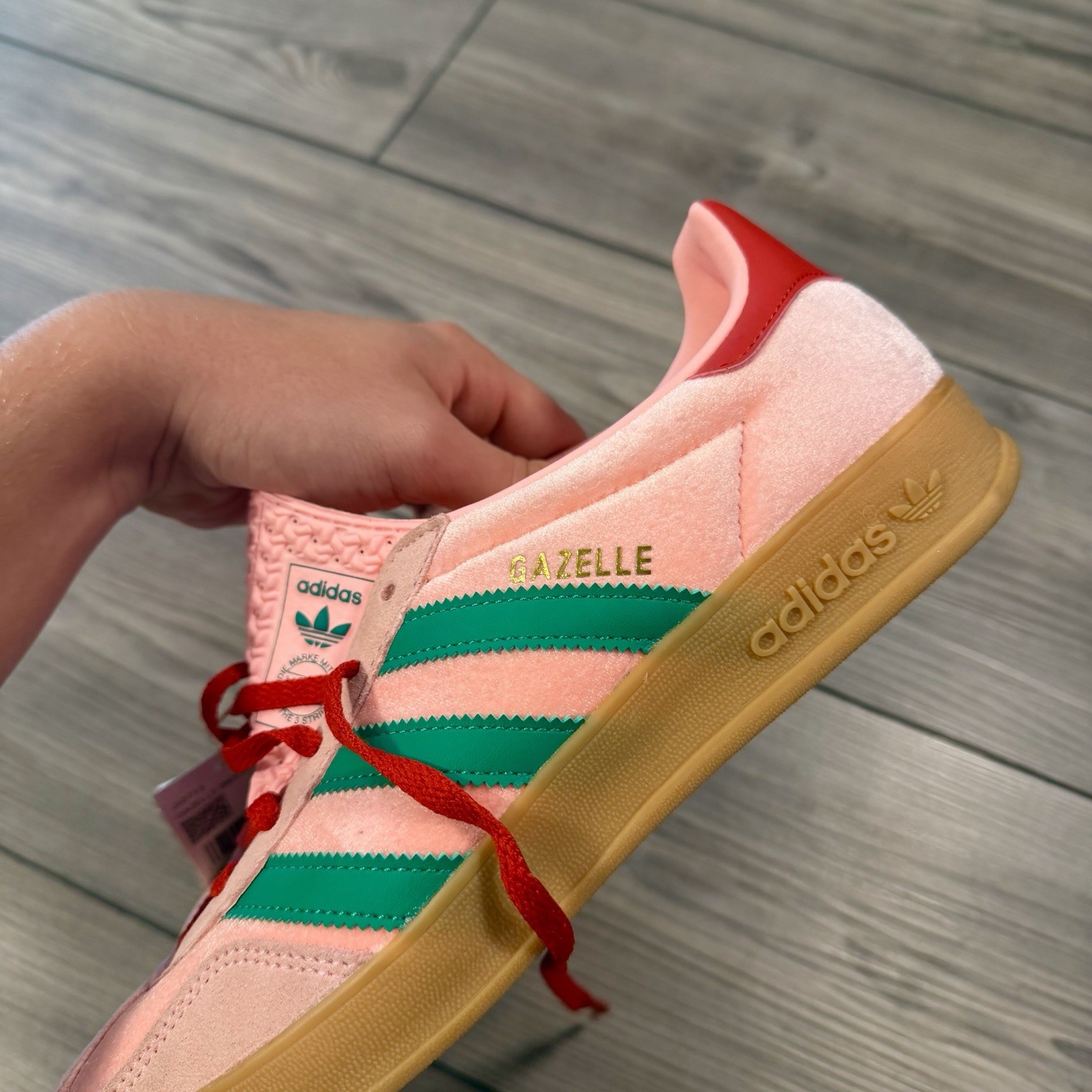 NWT adidas Gazelle Indoor Glow Pink/Court Green/Gum Low Top Suede JI2713 9W