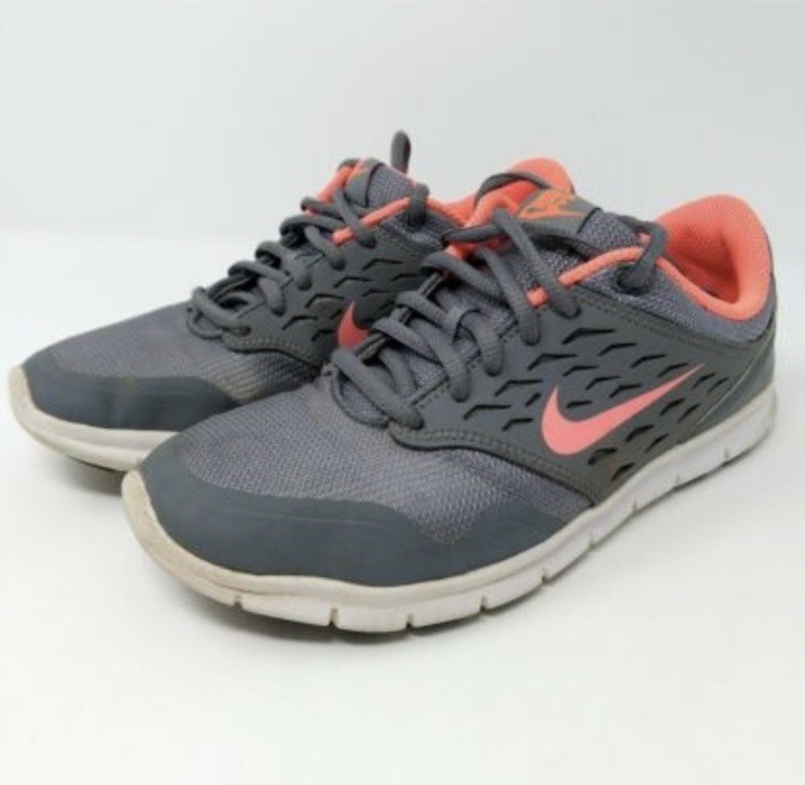 Nike Orive Women’s Mesh Running Sneakers Breathable Lightweight Gray Orange