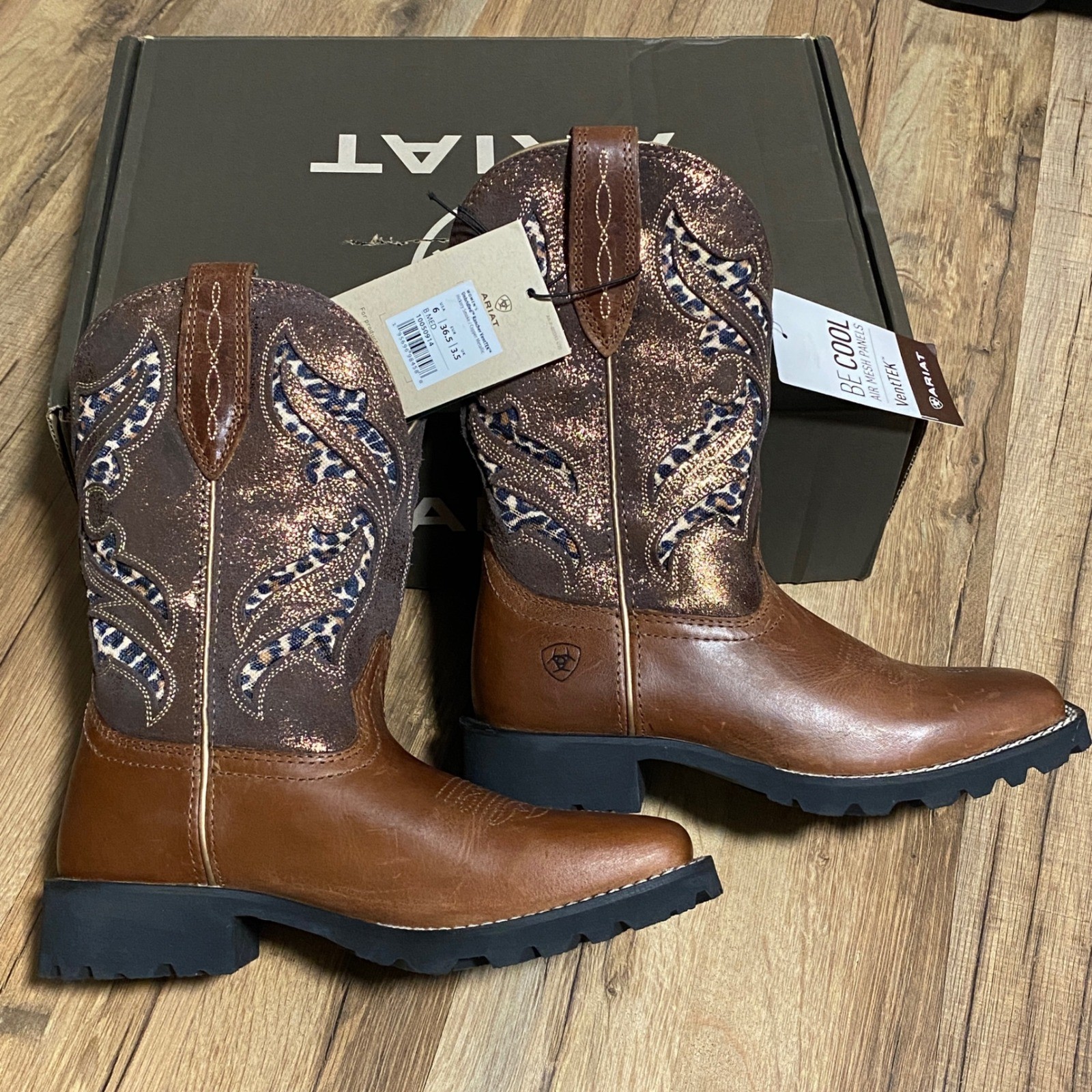 Ariat Unbridled Rancher VentTEK Hickory Smoke Copper Metallic Boots Size 6 NIB