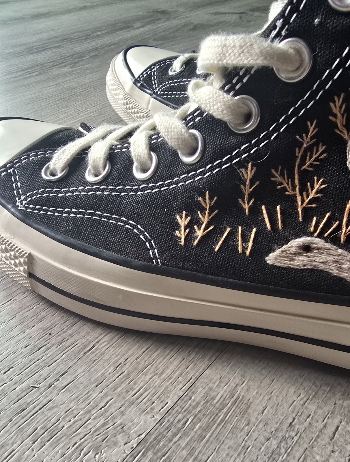 Converse Chuck Taylor High Top Snake Embroidered Sneakers Mens 5 Womens 7