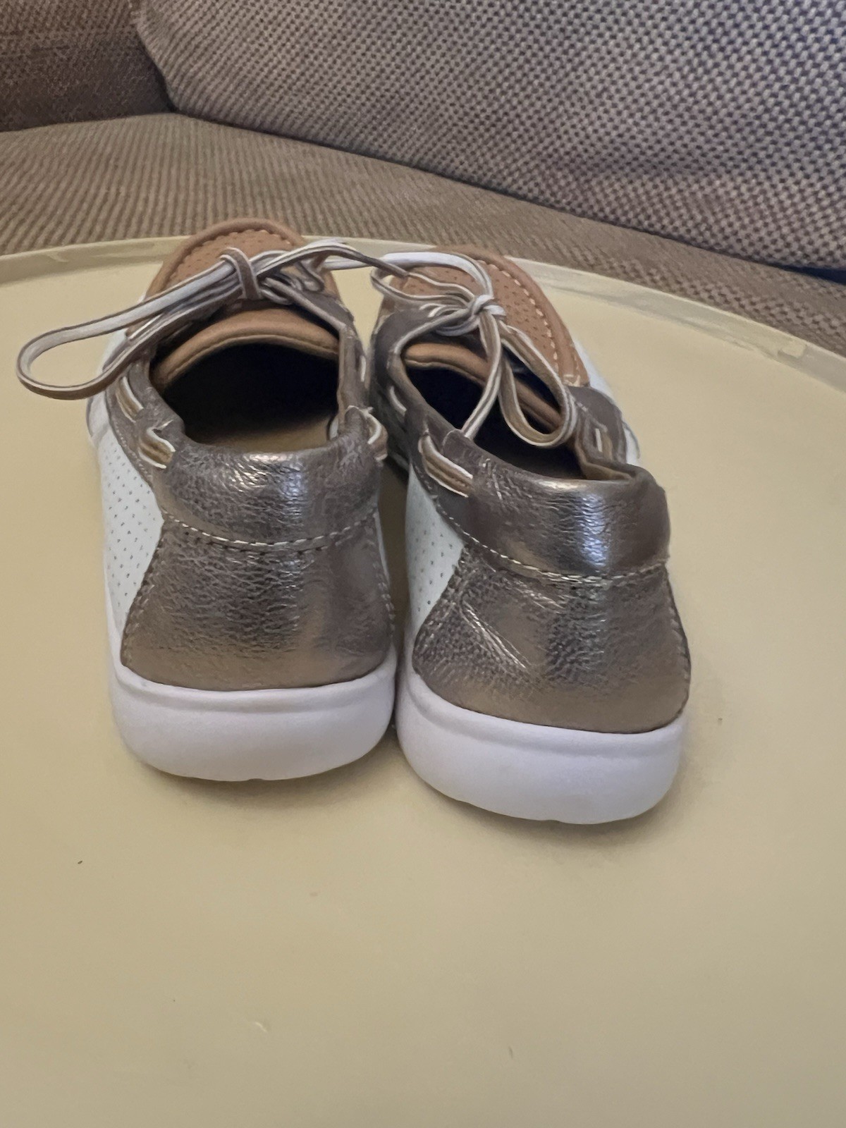 CLARKS Arbor Opal Women White Brown Gold Suede Leather Lace Up Boat Shoes Sz 6