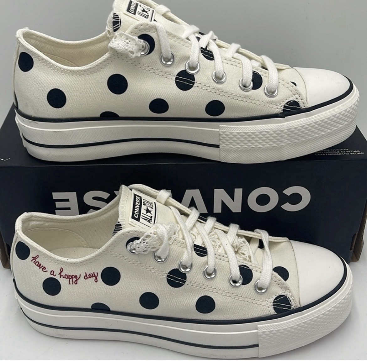 Size 7.5 Converse Women’s Chuck Taylor All Star Lift Platform Cosmic Low Top