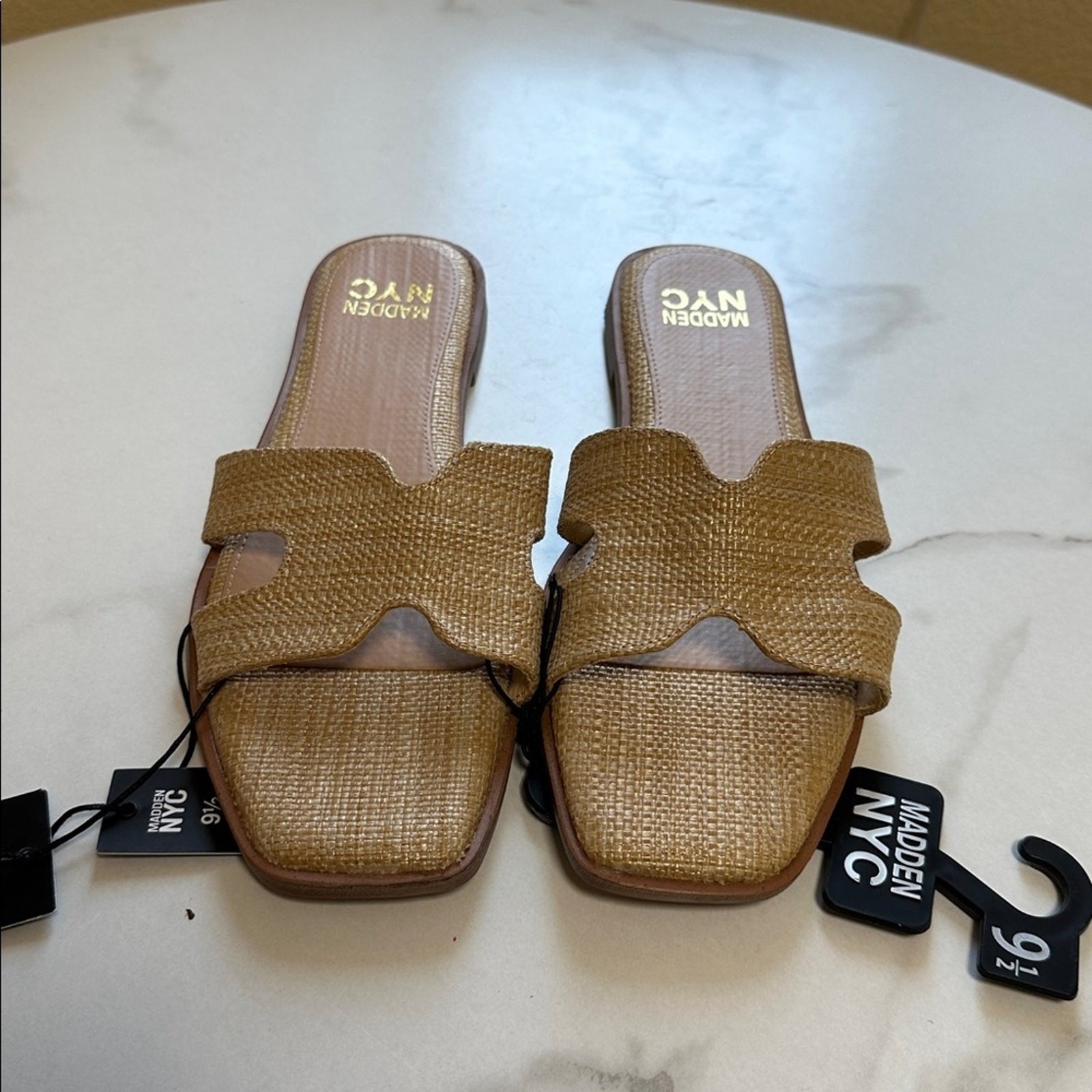 NWT Madden NYC Woven Scalloped Slide Sandals – Natural Tan size 9 1/2