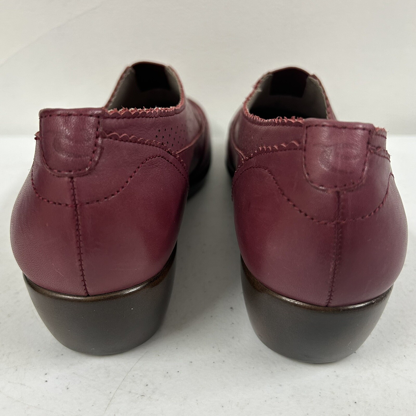 Easy Spirit Daisie Women’s Slip On Loafers Size 10N Purple NEW