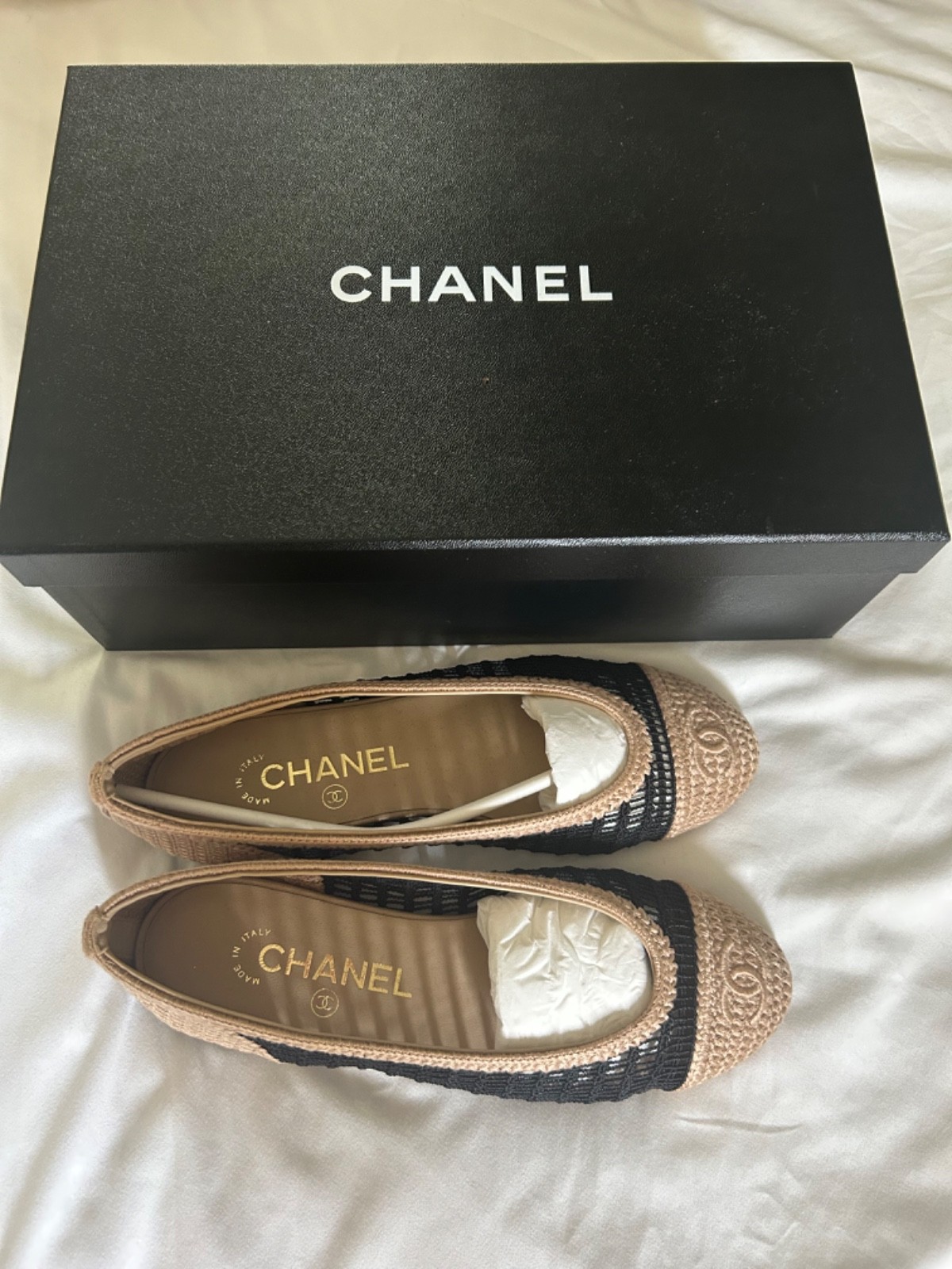 Authentic New with box Chanel crochet raffia ballet flats size 36