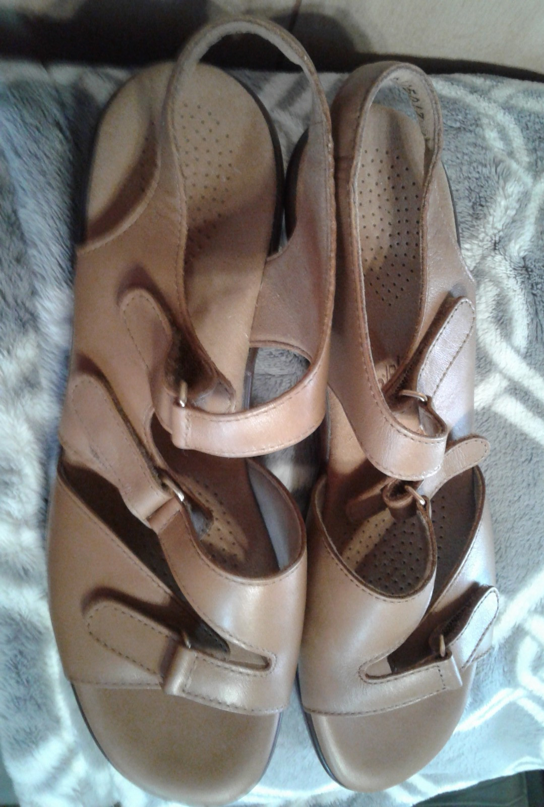SAS Tabby Slingback Tripad Comfort Sandal Caramel Leather Women Size 9.5 N w/box