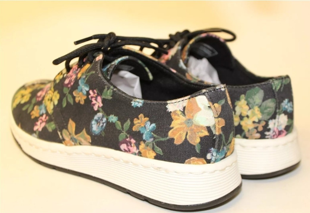 New Dr. Martens Vegan Darcy Soft Wair Cavendish FLORAL Lace Up SHOES Size 6 / 37
