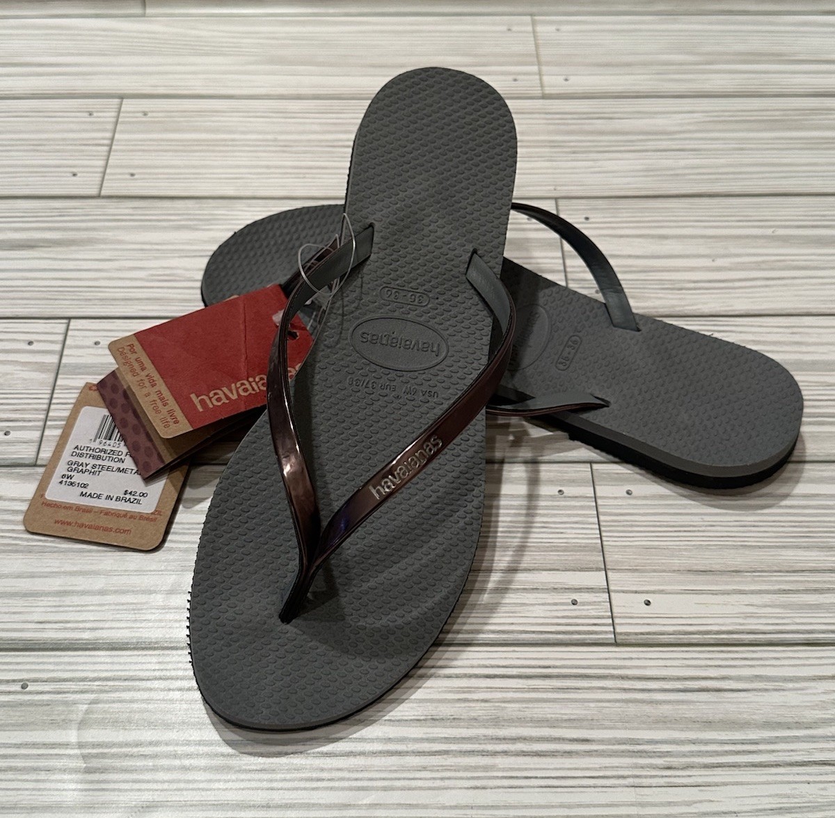 Havaianas Women’s You Metallic Flip Flop Sandal Gray Steel Size 37-38/US 6 NEW!