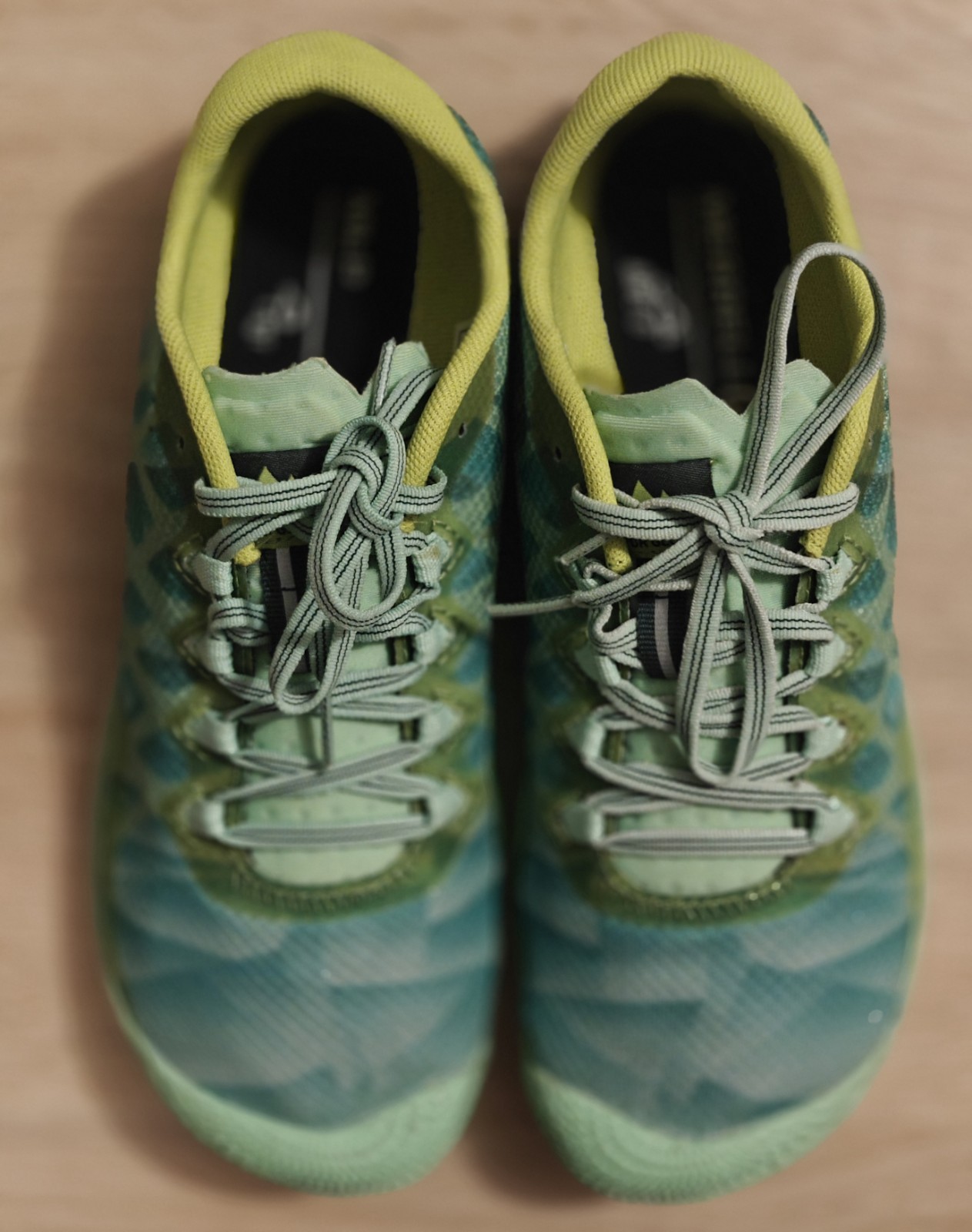 Merrell Vapor Glove 3 Barefoot Trail Running Shoes Womens Size 8 Green Sneakers