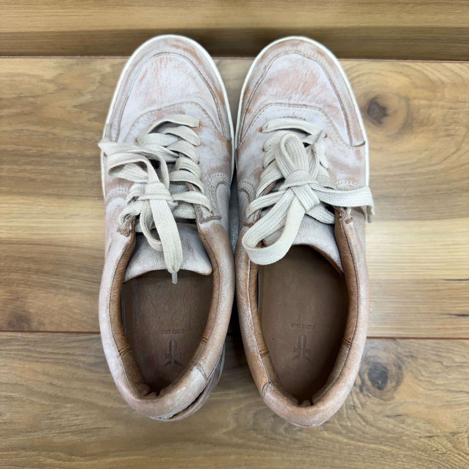 FRYE Distressed Sneakers Womens 6 M White Over Beige Leather Casual Travel Boho
