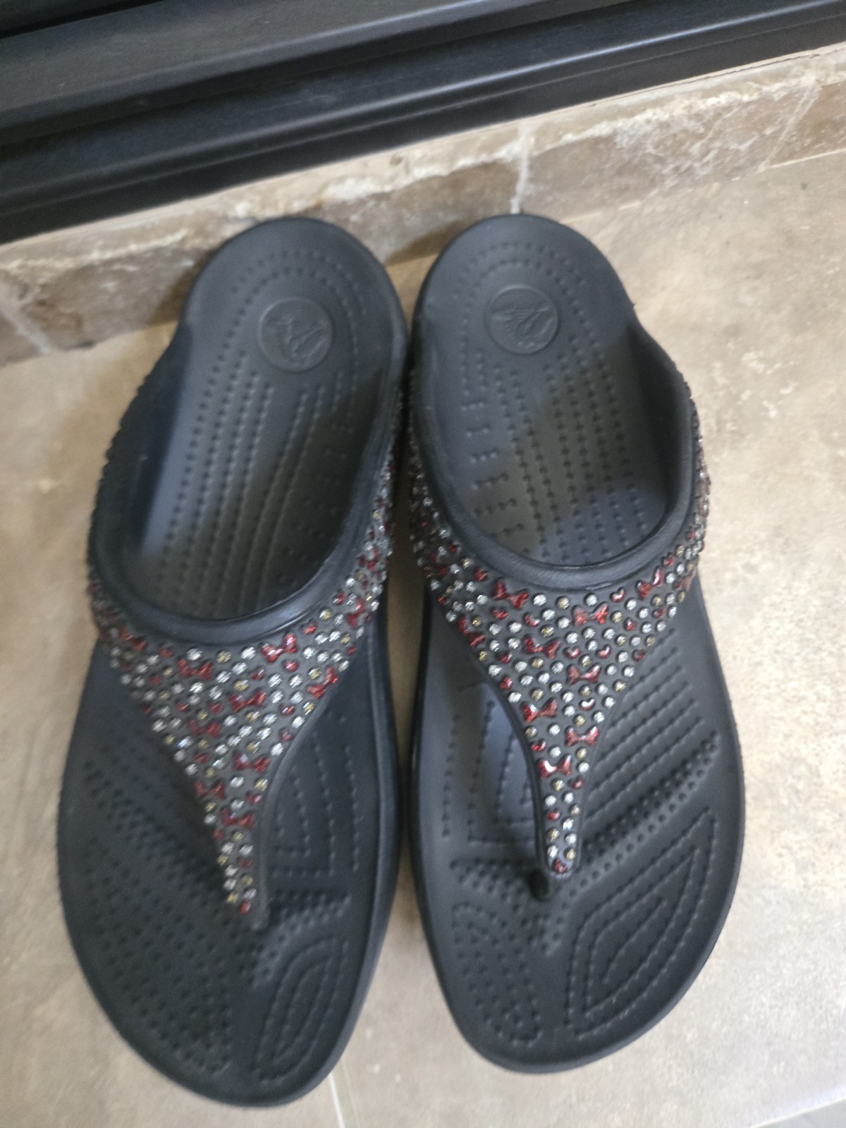 Crocs Sloane Minnie Mouse Diamante Flip Flops Women W8 Black Platform Sandals