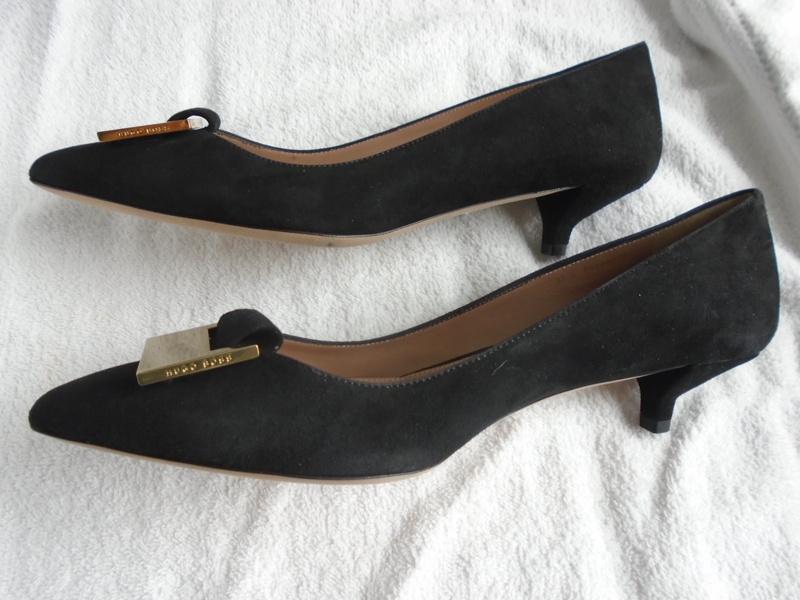 HUGO BOSS Black Suede Leather Munich 35 Pumps Heels Made in Italy Women’s 7.5 US