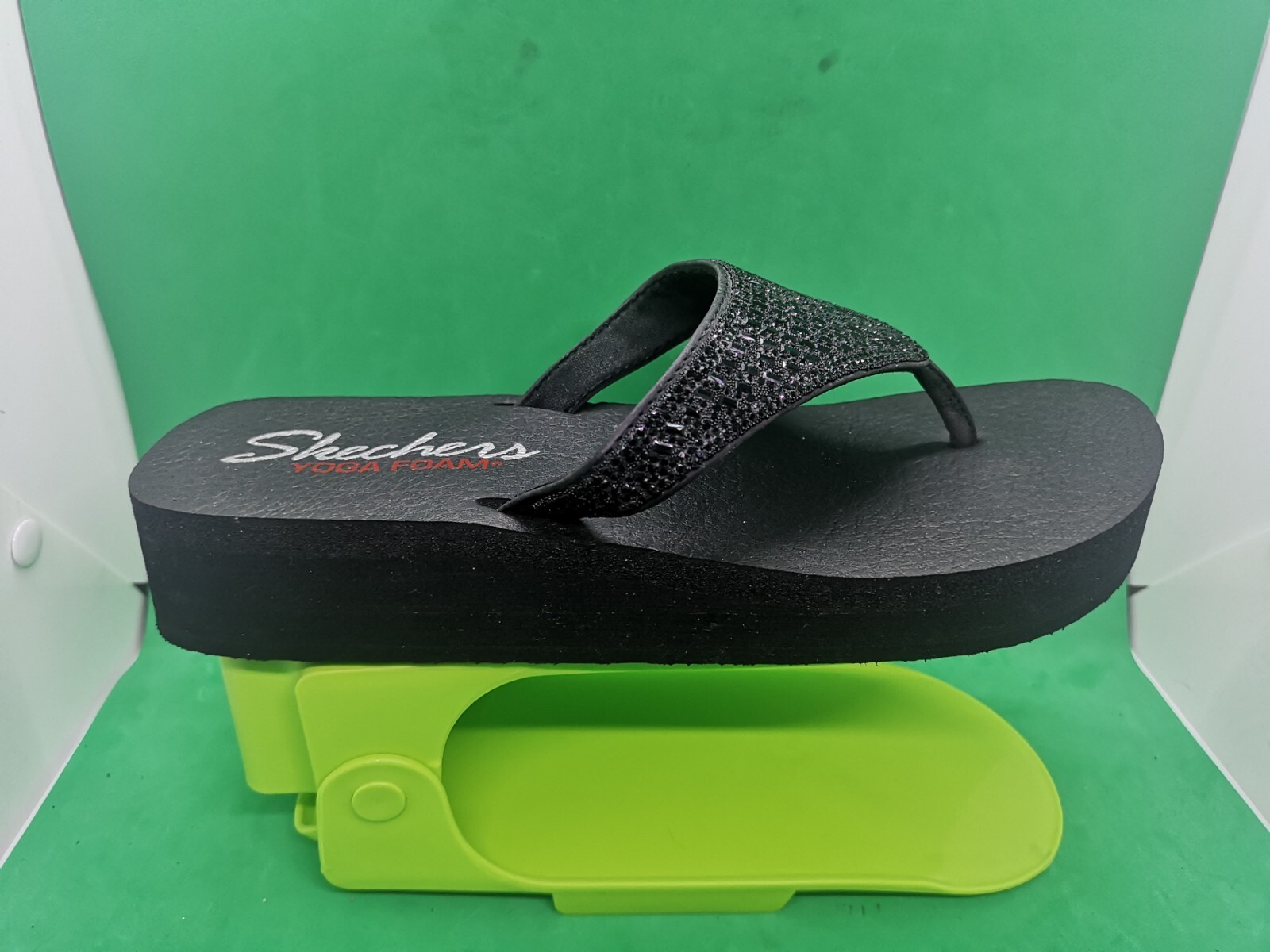 Skechers Yoga Foam 31601 Slip On Thong Flip Flop Sandals Women Sz 10 Black bling