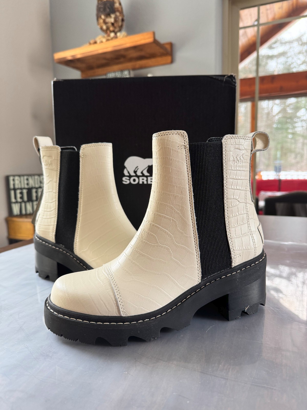 Sorel Joan Now Chelsea Boots Women’s (Size 8) Waterproof Chalk / Black
