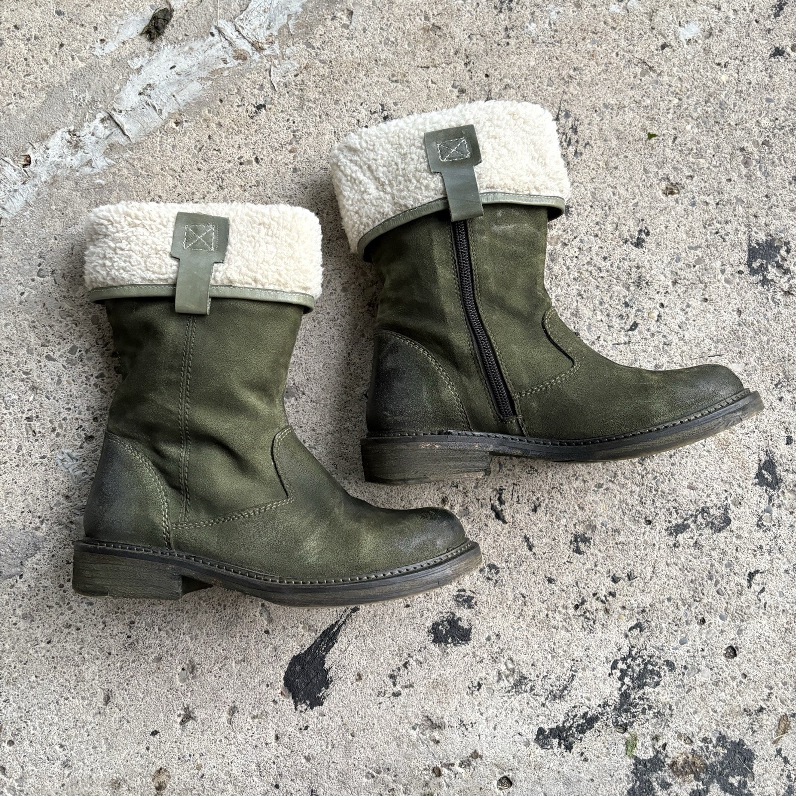 Vintage Foundry Co. Green Suede Mid-Calf Boots Faux Fur Lined Zip US 6