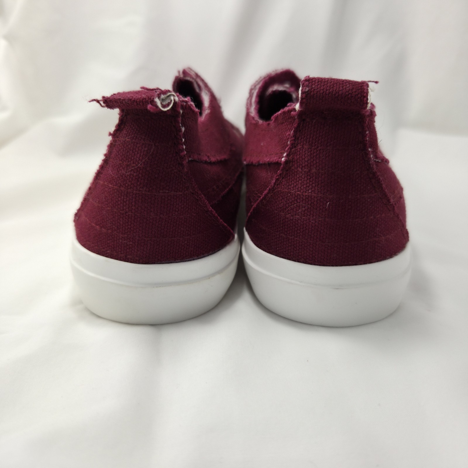 Corkys Babalu Womens Size 8 Burgundy Distressed Laceless Canvas Slip On Loafers