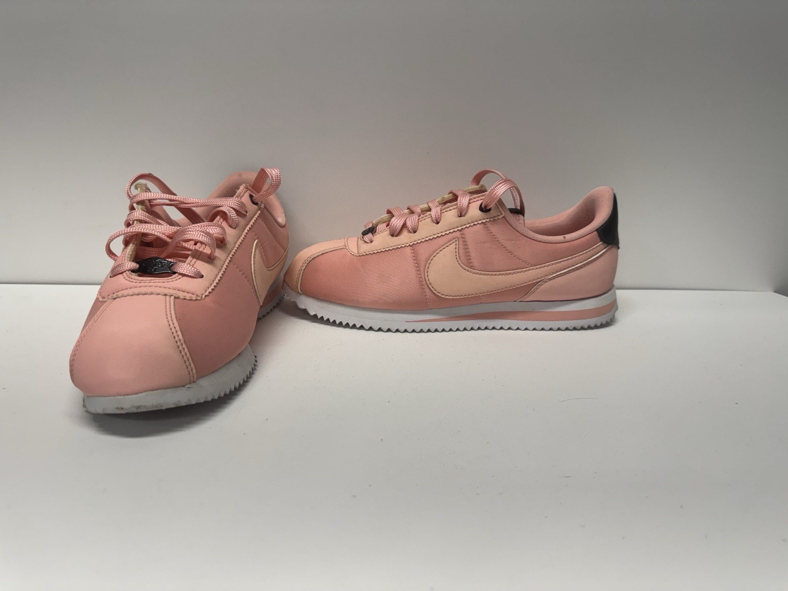 Nike Cortez Basic Txt Vday Pink Womens Size 7