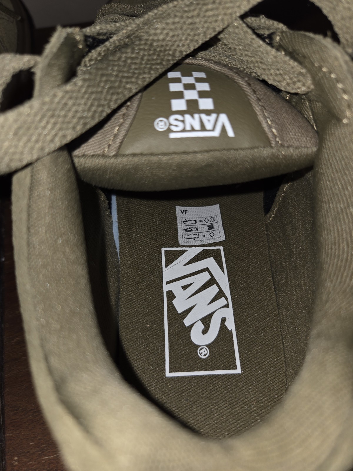 Vans Caldrone Gothic Olive Translucent Gum Sole Sneakers Womens Size 6