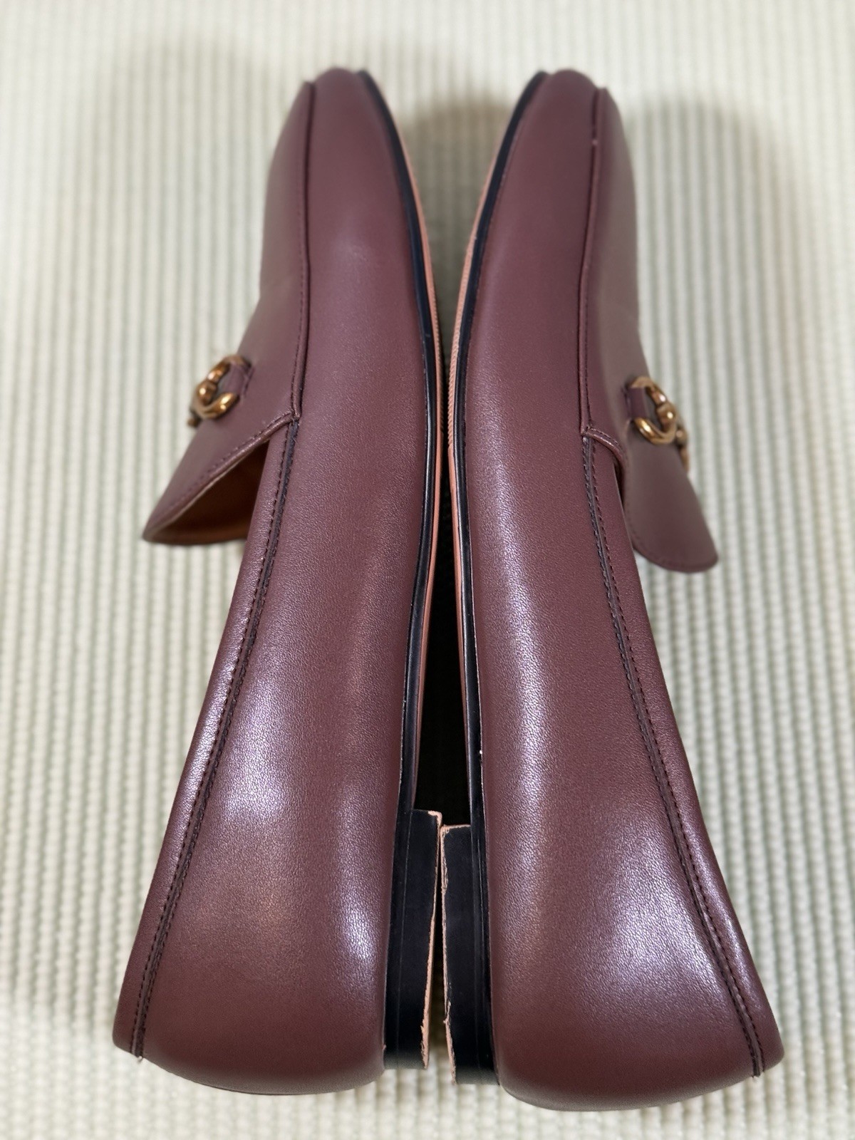 Divanne Brown Leather Loafer 10 Gold Buckle Preppy Classic Casual Comfy Office