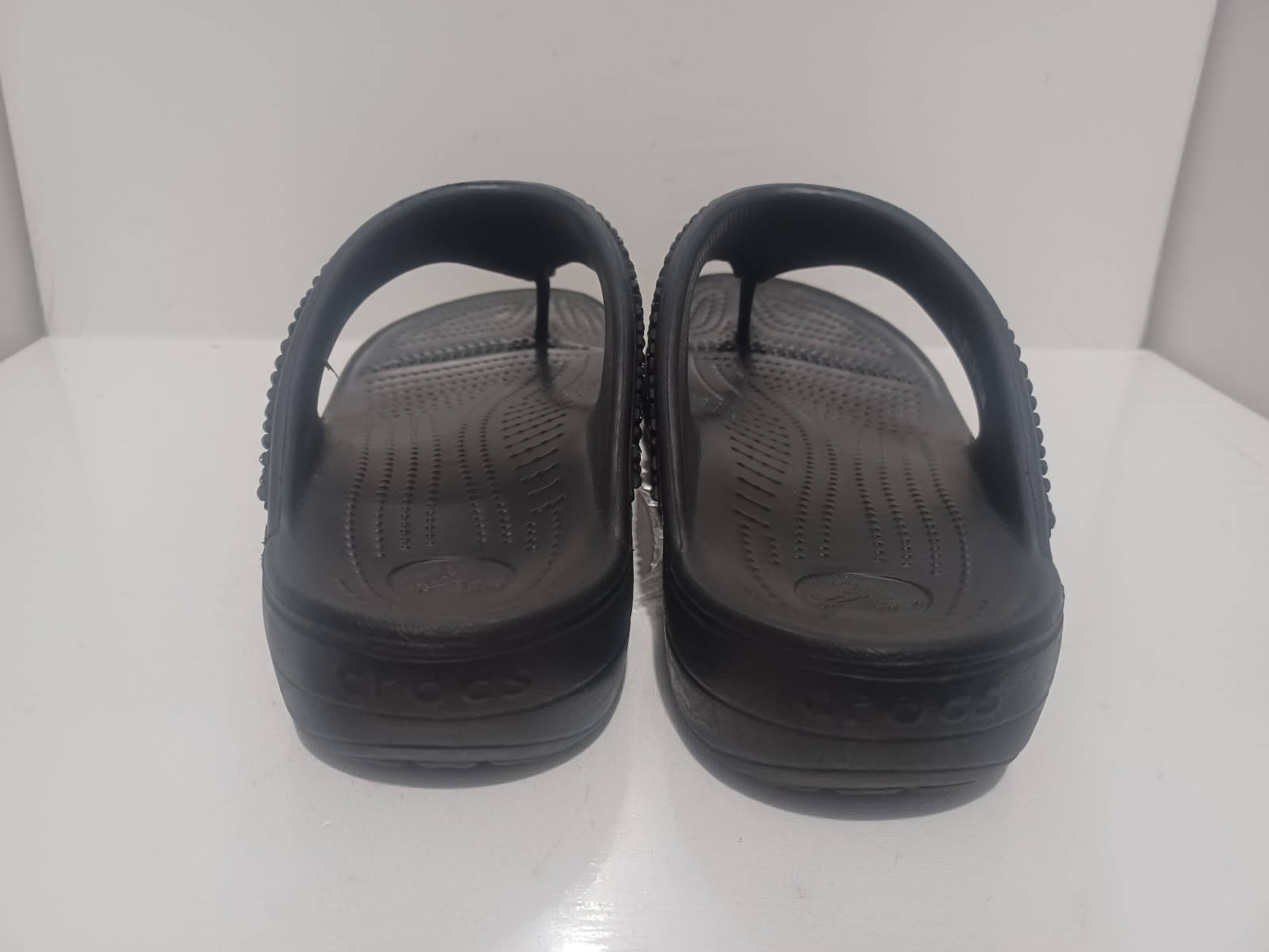Crocs Sloane Black Bead Embellished Studded Strap Comfort Sandals Women’s 10