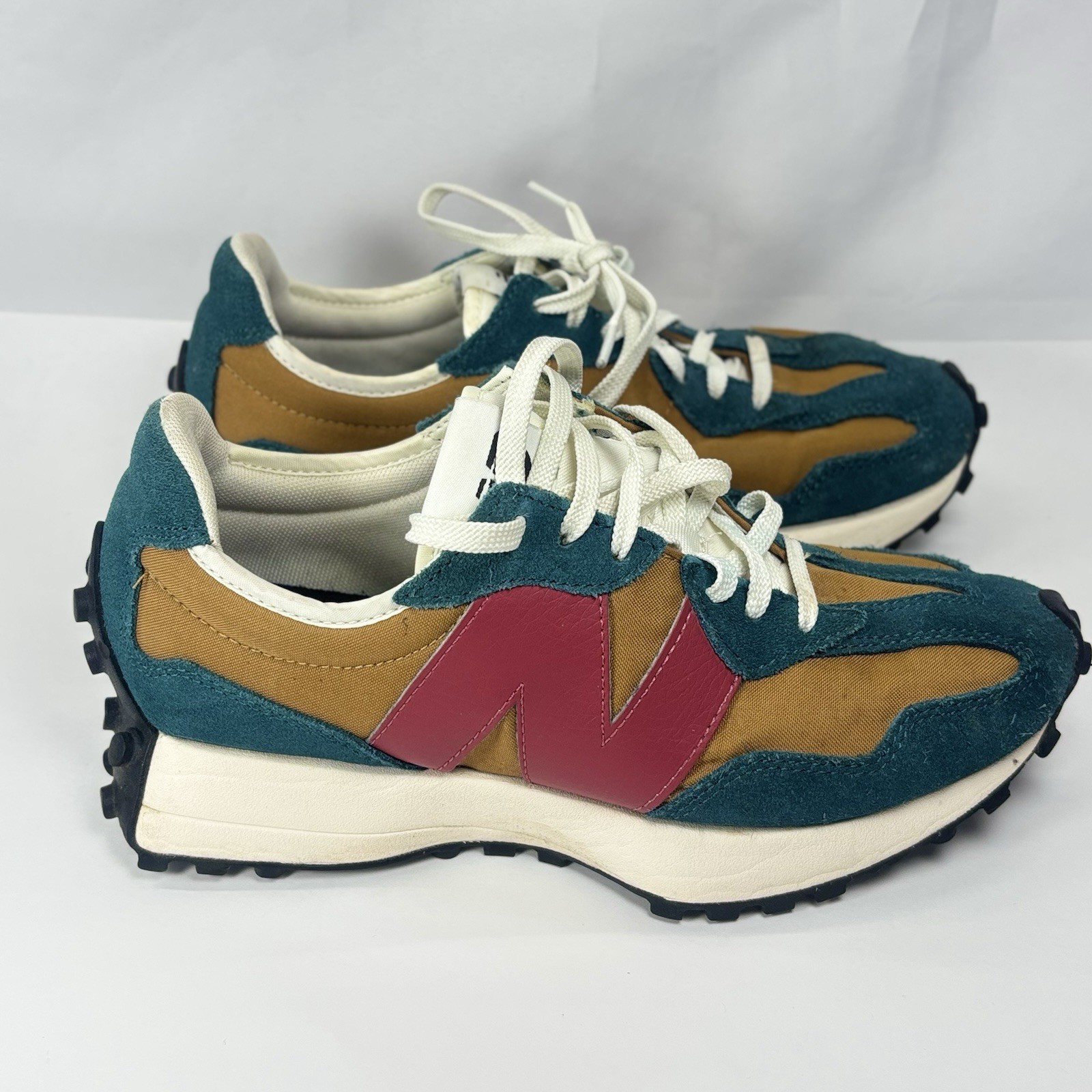 New Balance 327 Womens Sz 8 Comfort Lifestyle Sneaker Mountain Teal Workwear
