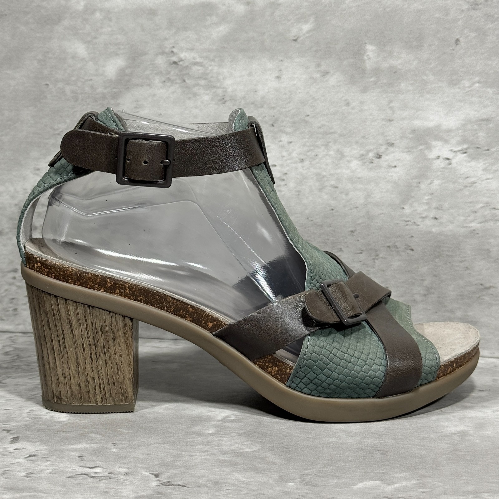 Dansko Dominique Green Snakeskin Embossed Ankle Strap Heeled Sandal Women 9.5-10