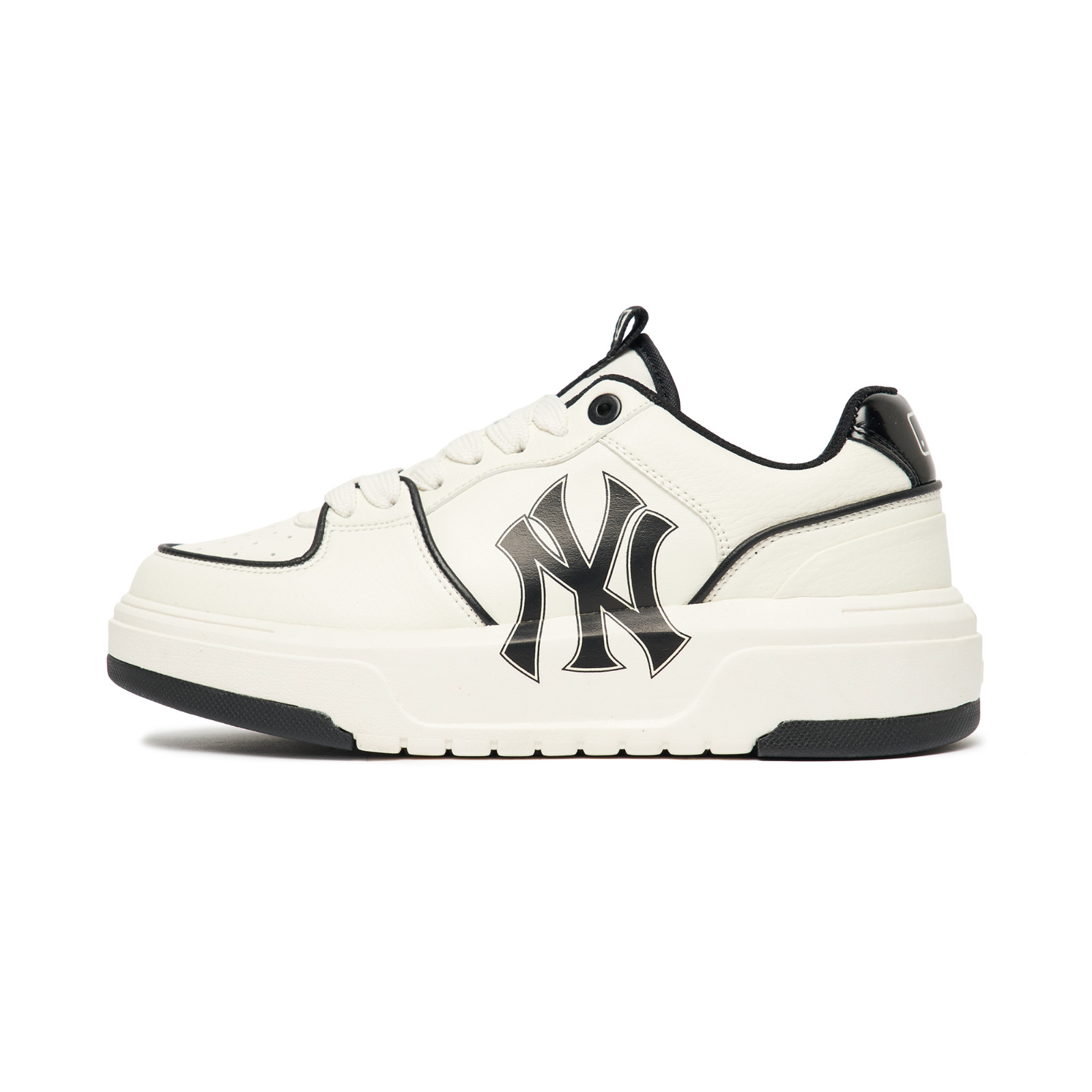 MLB Chunky Liner New York Yankees Shoes NY Baseball Sneakers White/Black US 5-12