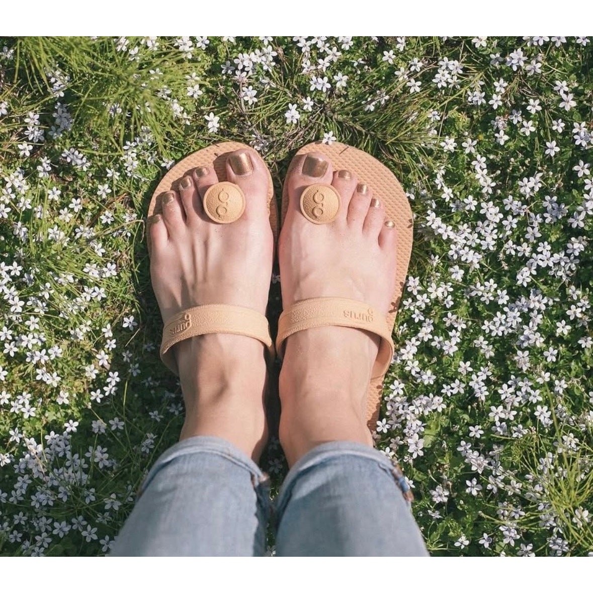 Gurus Natural Rubber Flip Flop Sandals Beige Cream Women’s Size 5 / Small
