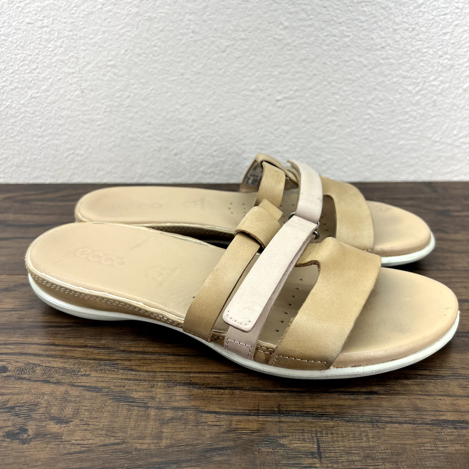 Ecco Sandals Slide Walking 6.5 EU 37 Beige Tan Leather Everyday Casual Travel