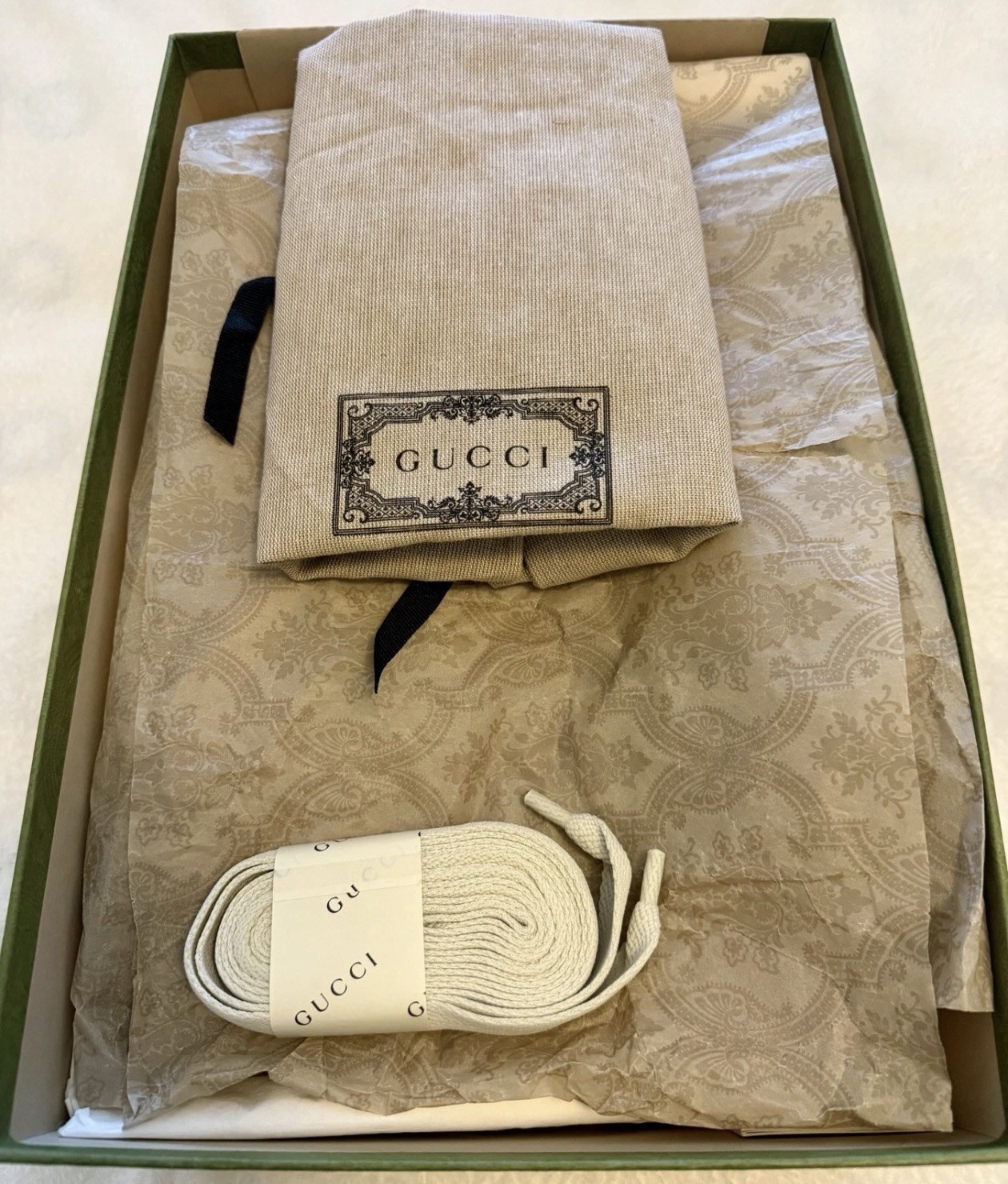 Gucci Screener GG Monogram Canvas Leather Low Top Sneakers Beige Red Green 2023