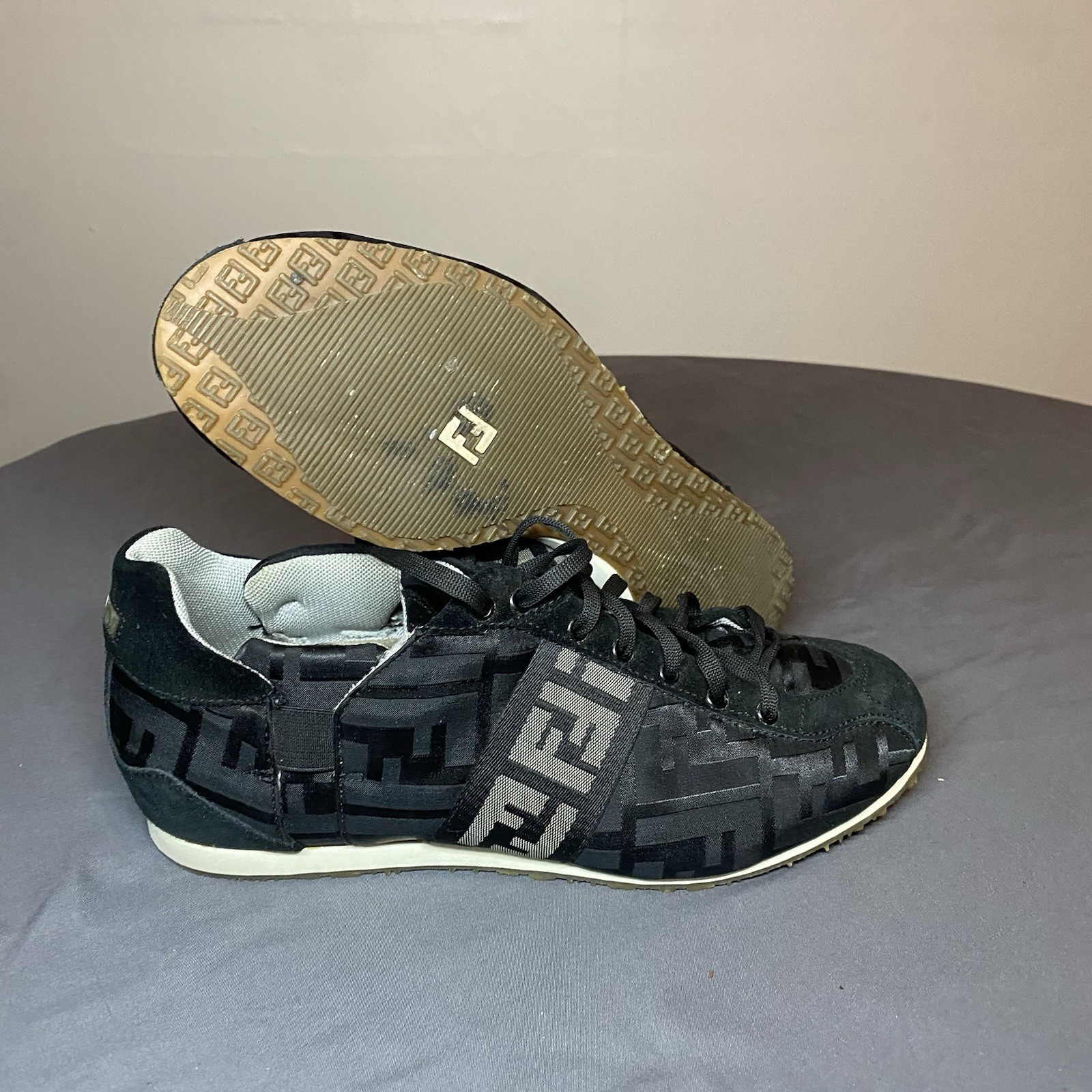 Fendi FF Logo Women’s Size 38 Low Top Sneakers Black Monogram Strap Lace Up
