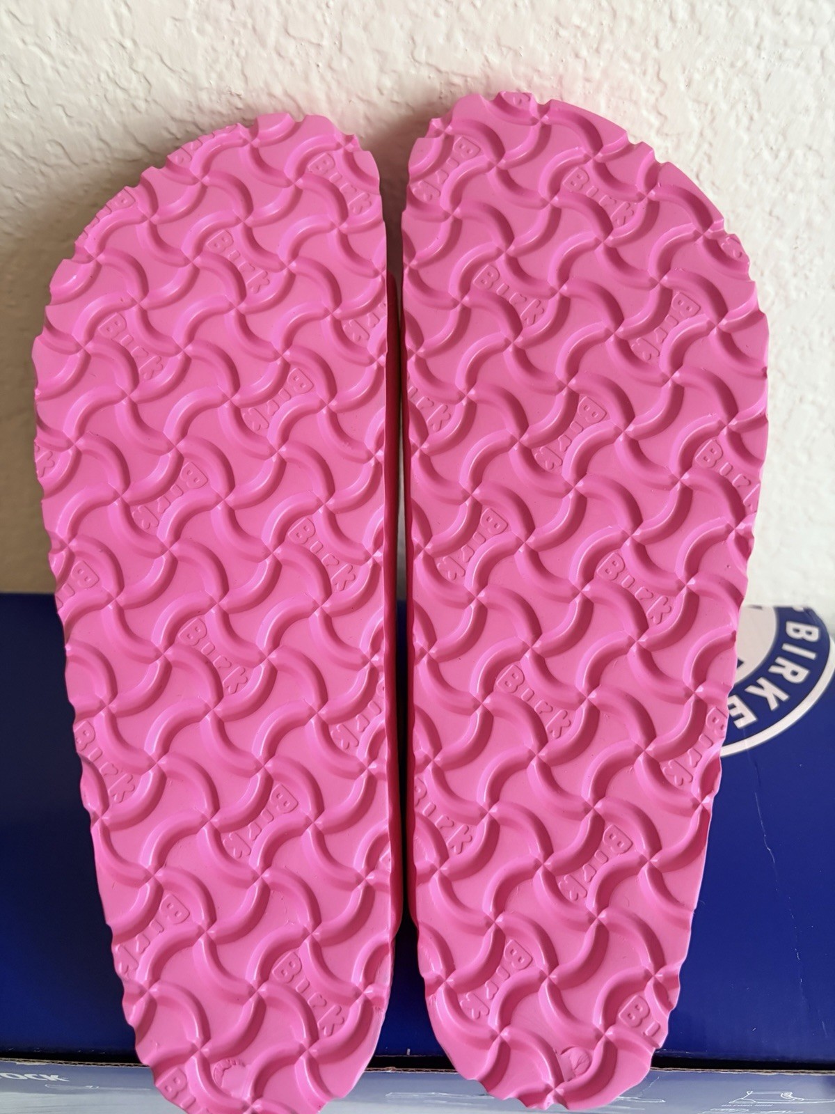 Birkenstock Arizona EVA Sandal Women’s 37 Or Size 6 Candy Pink New In Box