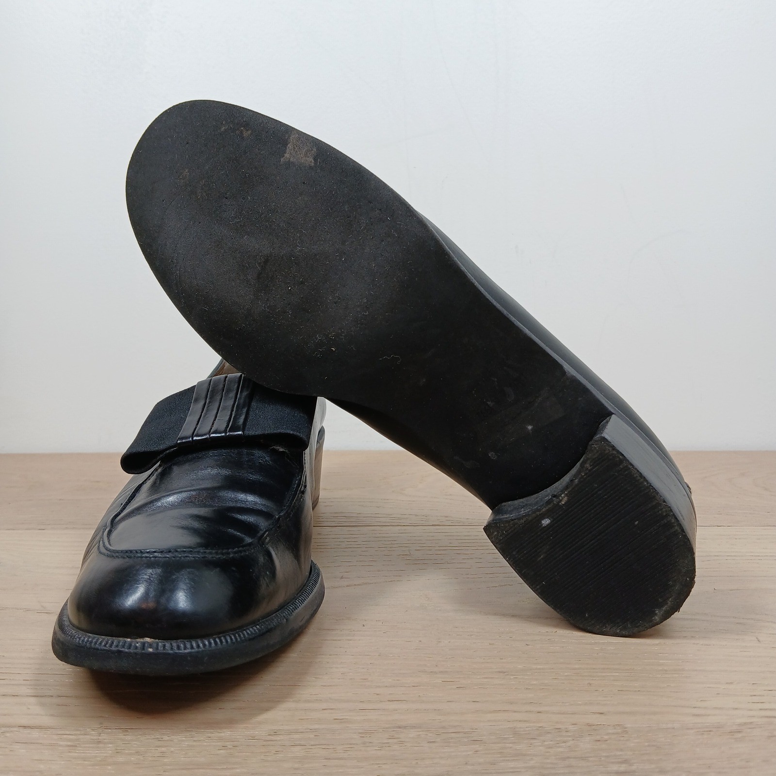 Stuart Weitzman Loafers Women’s 10 Black Leather Block Heel with Grosgrain Bow