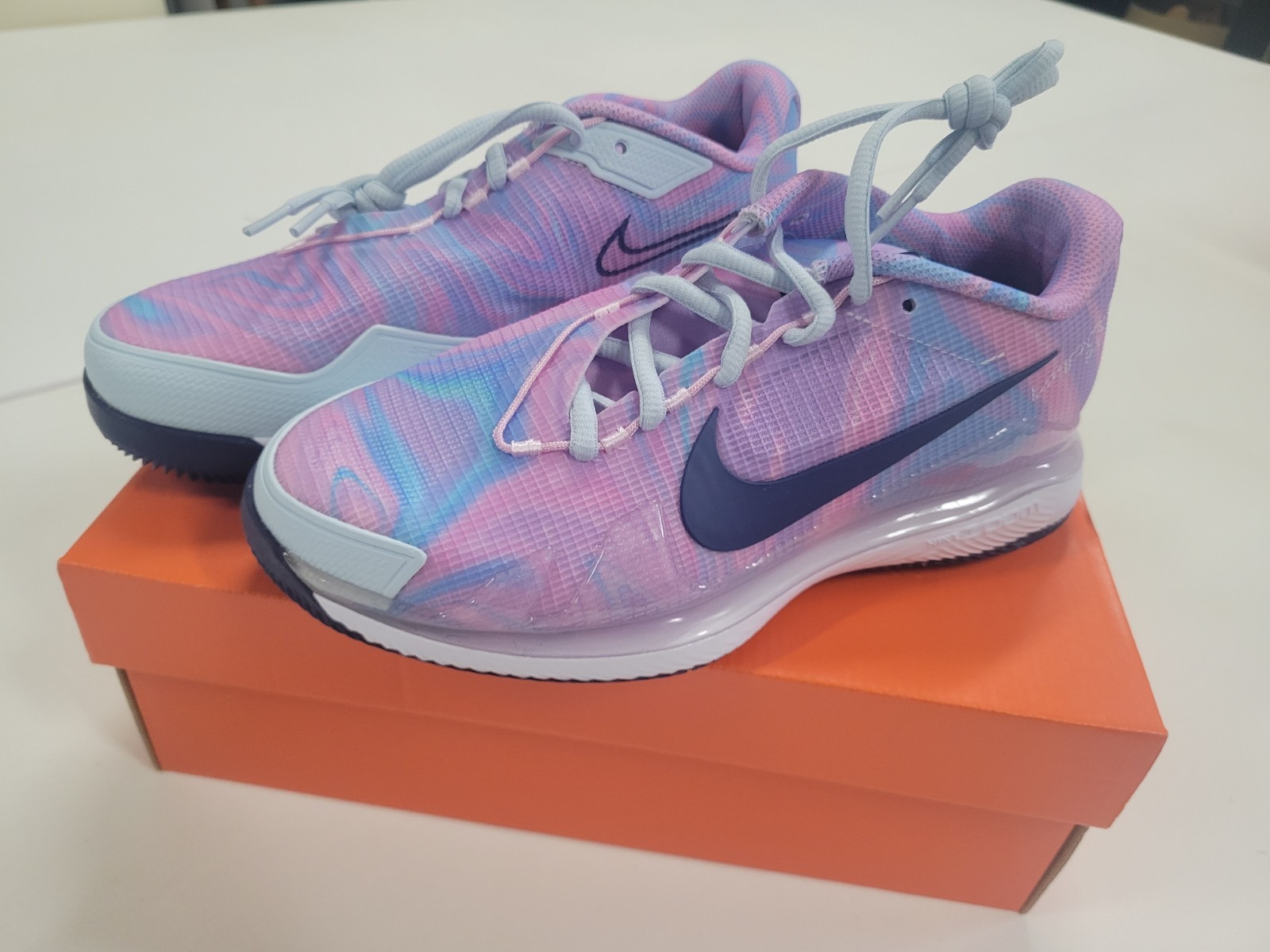 Size 6 – NikeCourt Air Zoom Vapor Pro Pink Foam Glacier Blue W