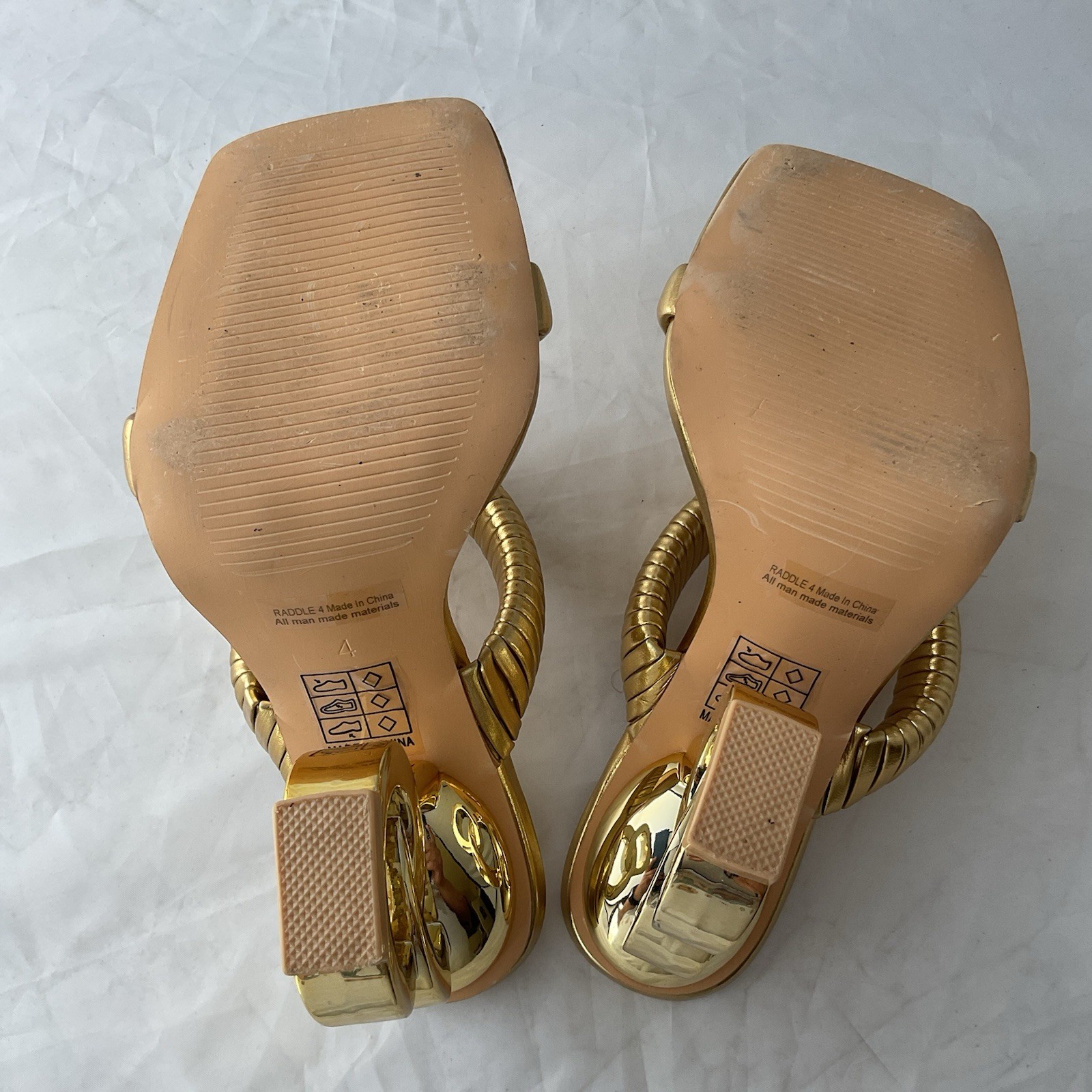 Ninety Union Women’s Gold Raddle Metallic Heel Sandals Shoes Size 4 -G4
