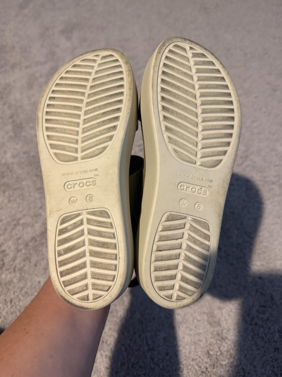 Crocs Brooklyn Wedge Sandals Womens Size 6 Brown Platform Slingback Casual Shoes
