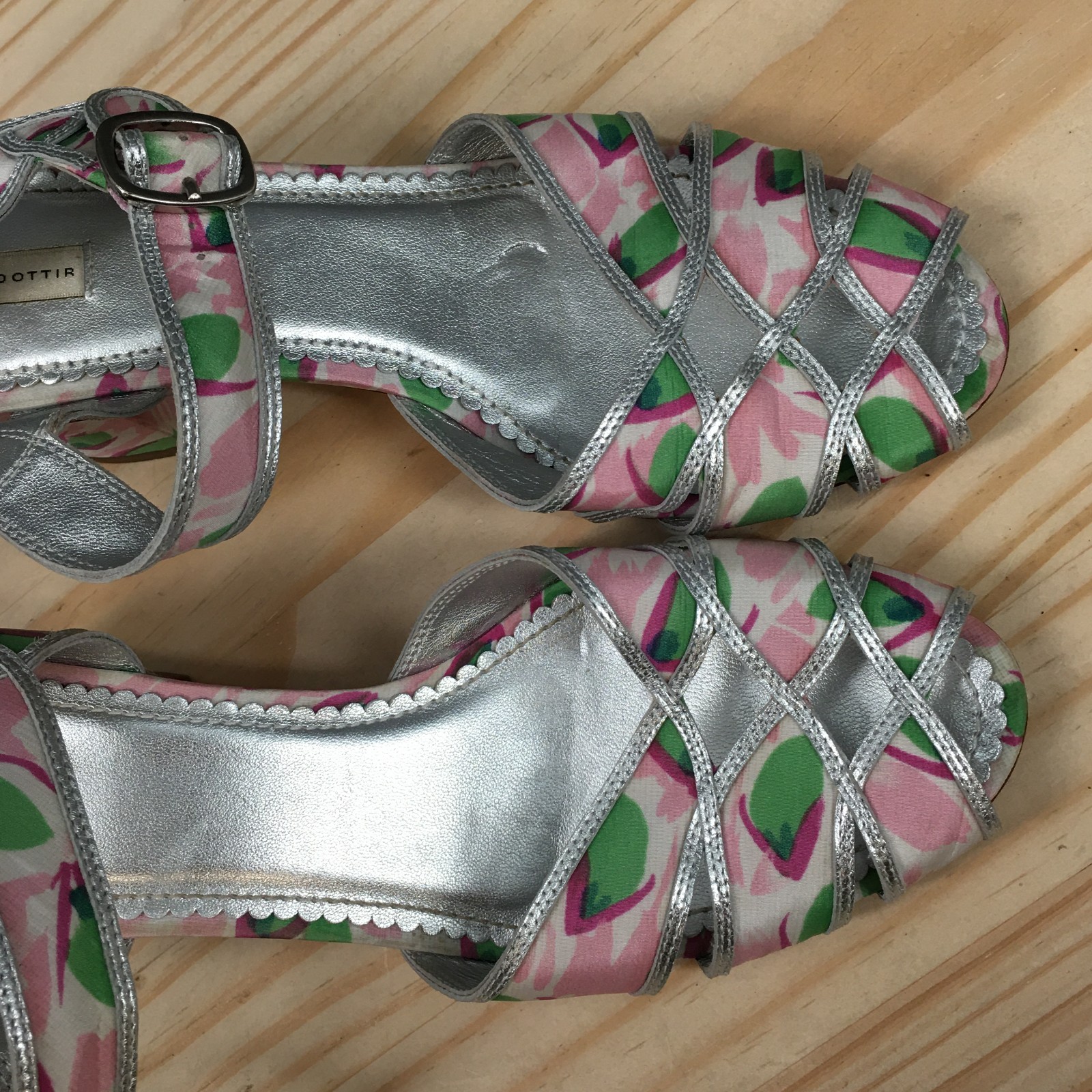 Leifsdottir Floral Strappy Block Heels Sandal Womens 9B Silver Metallic Casual