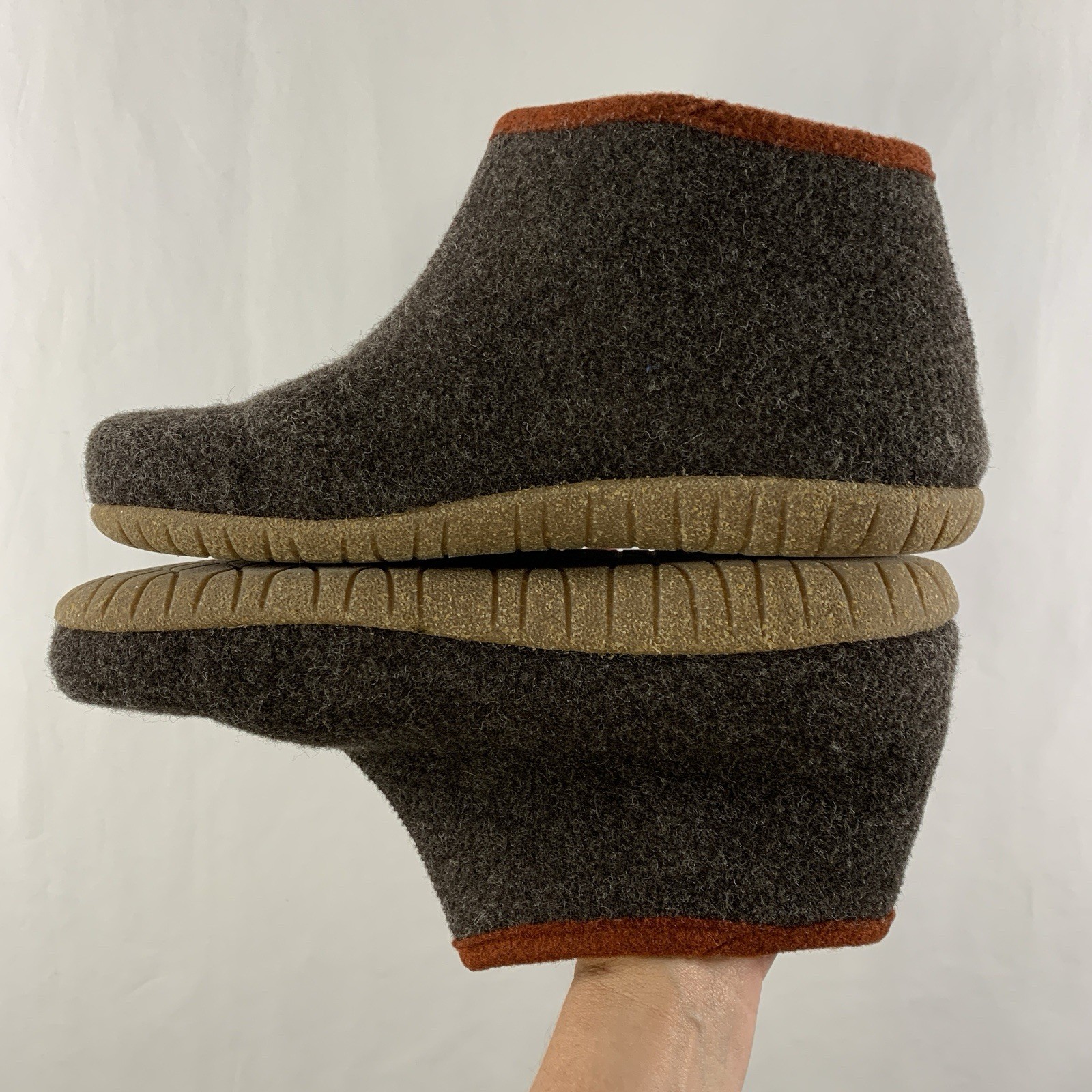 Taos Womens Woolside Boiled Wool Slipper Boot EU 41 US 10-10.5 Embroidered